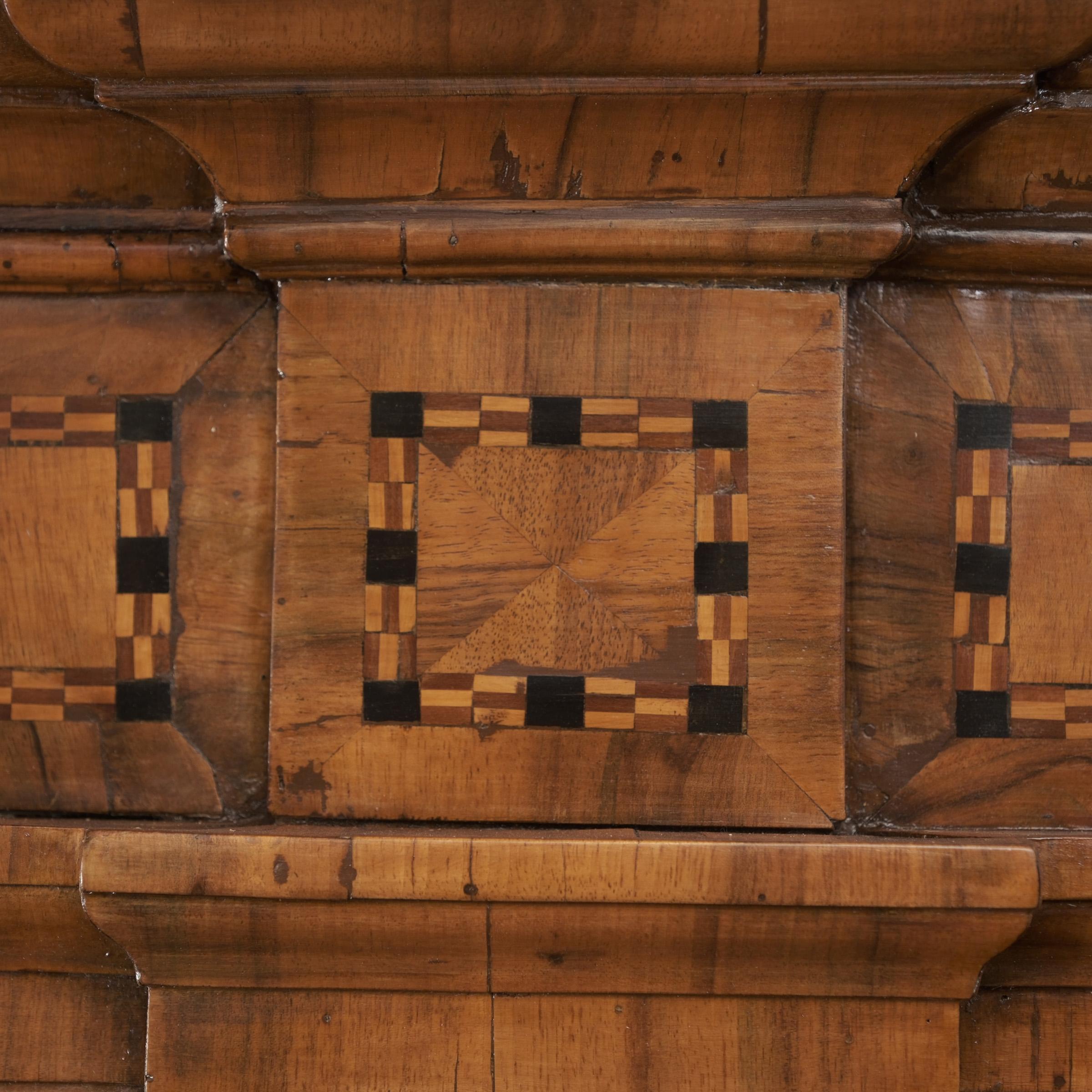 Oak Baroque Hall Cupboard 1770/80 Walnut and Walnut Burl For Sale