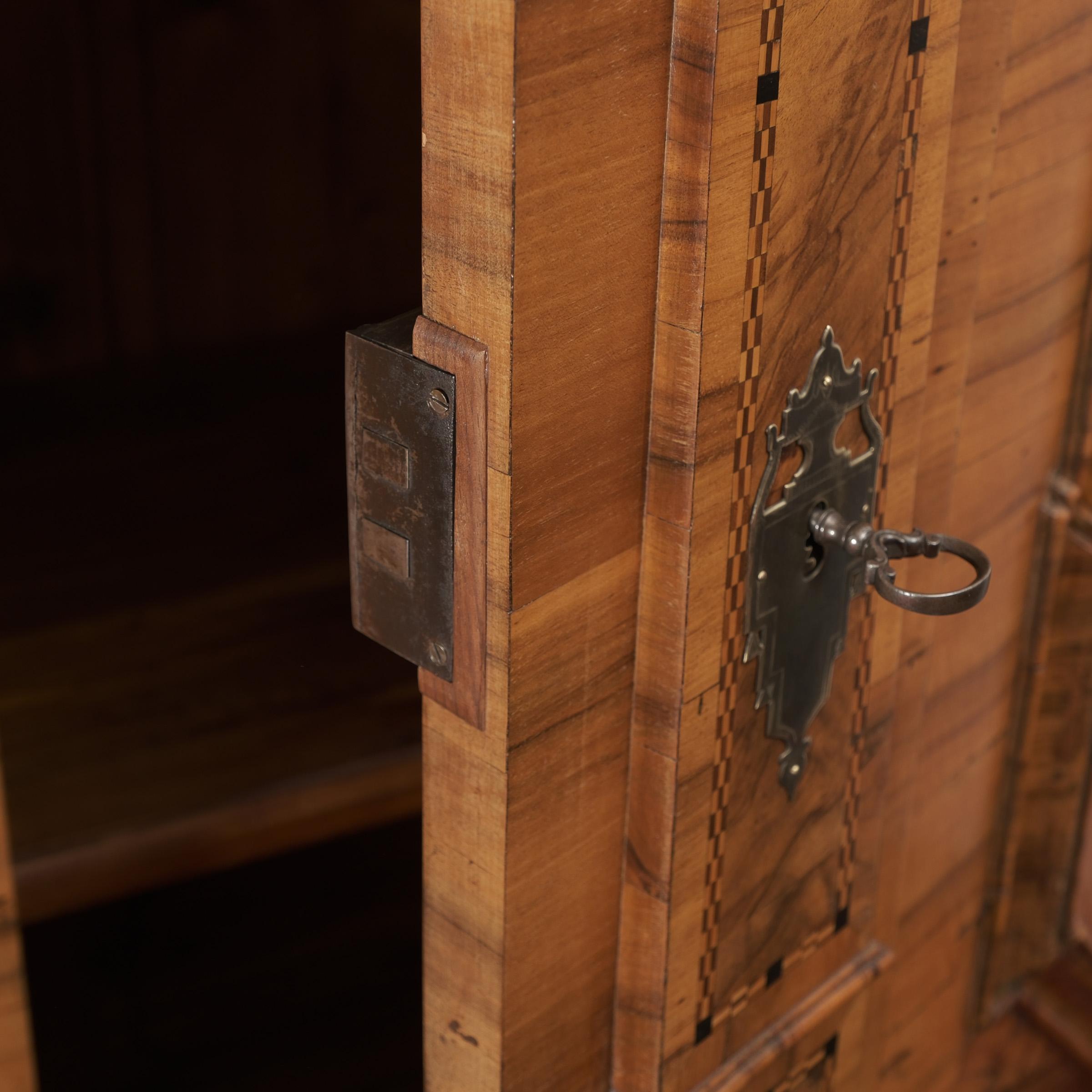 Baroque Hall Cupboard 1770/80 Walnut and Walnut Burl For Sale 1