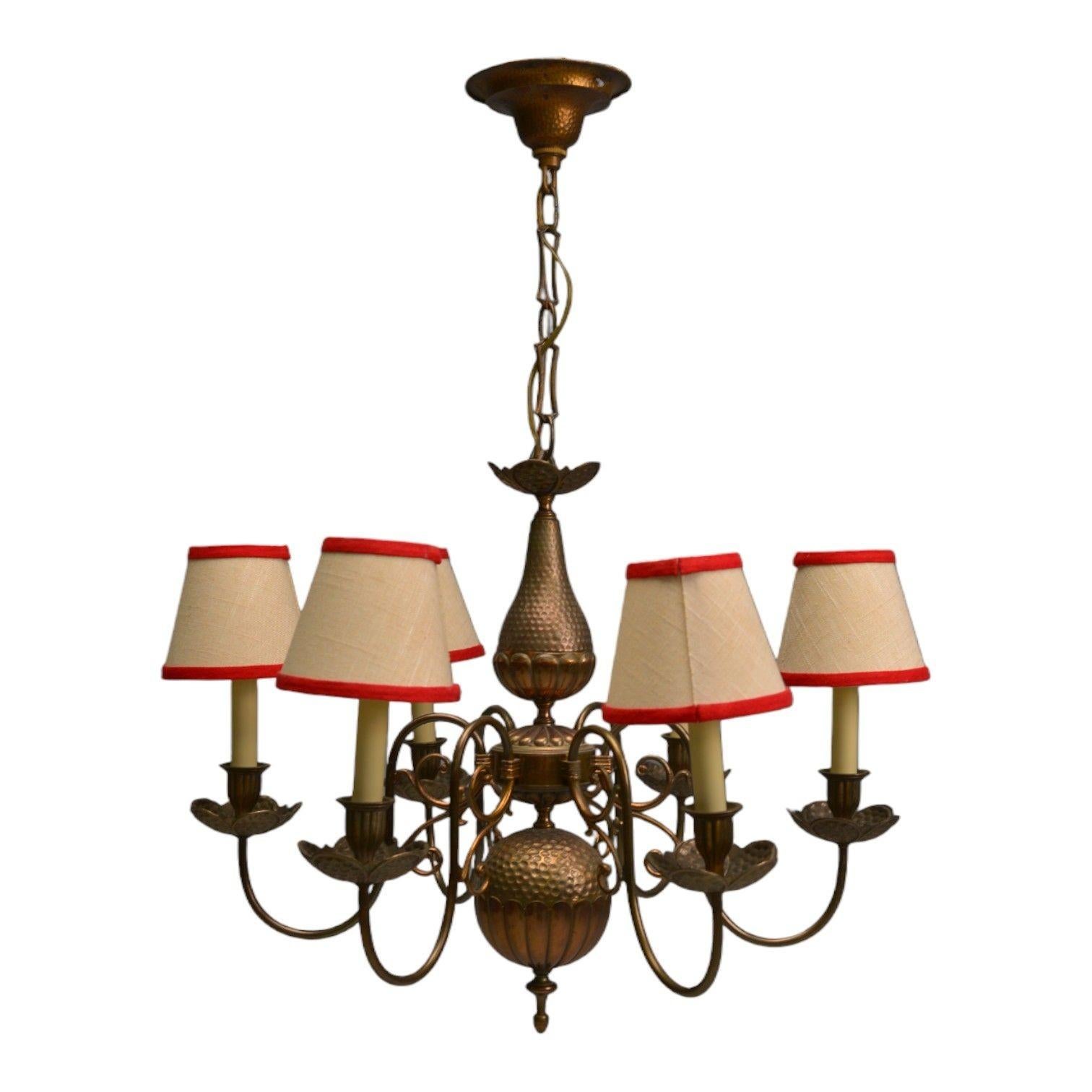 Baroque, Hammered Brass, Bronze, Chandelier or Pendant Light, Belgium, 1950s

A hammered brass and bronze Dutch Baroque style 7 arm pendant light likely designed and produced in Belgium in the middle of the 20th century.

Hammered Brass, Bronze,
