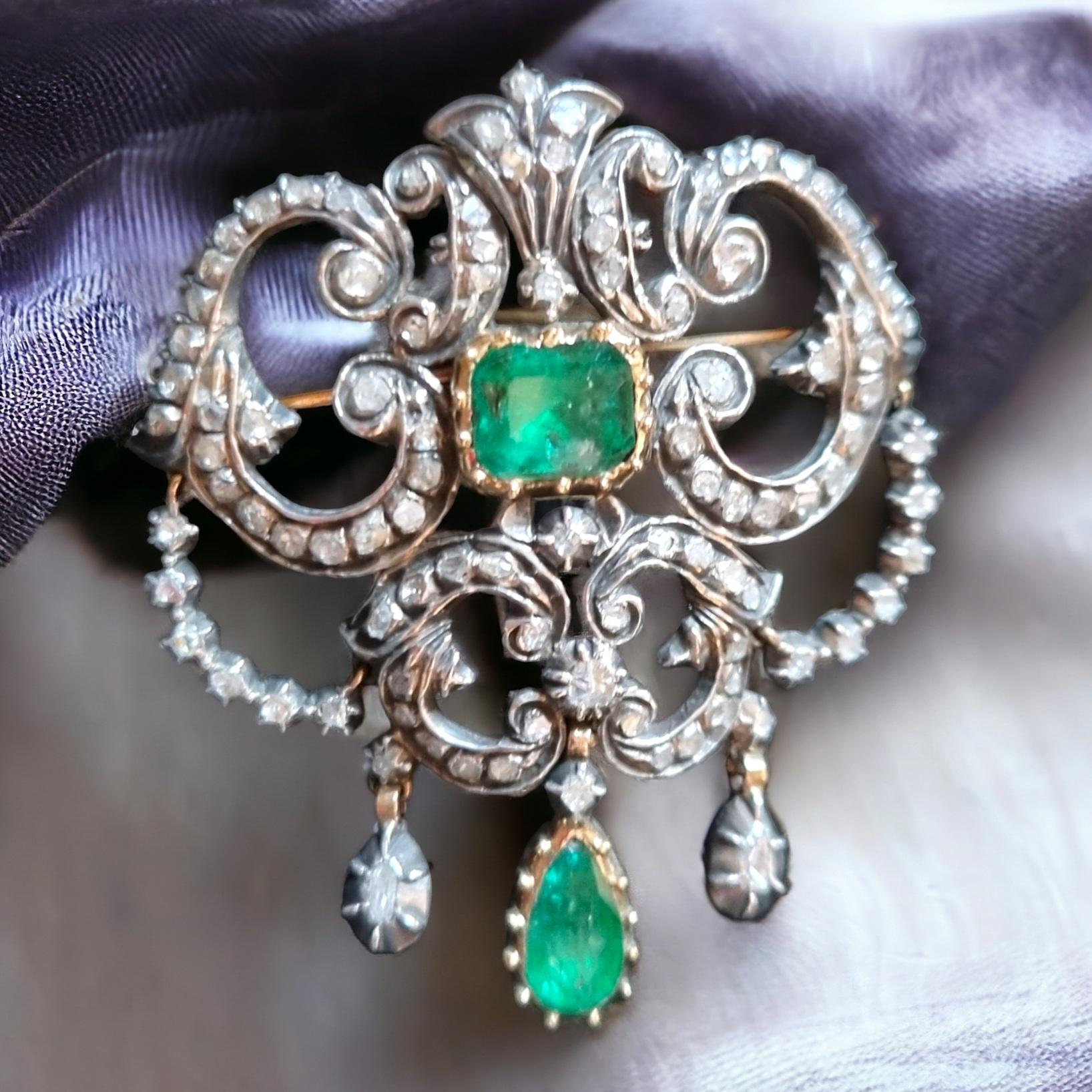 Baroque Pendentif/broche baroque ibérique (Espagne) en émeraudes et diamants 18ème siècle en vente