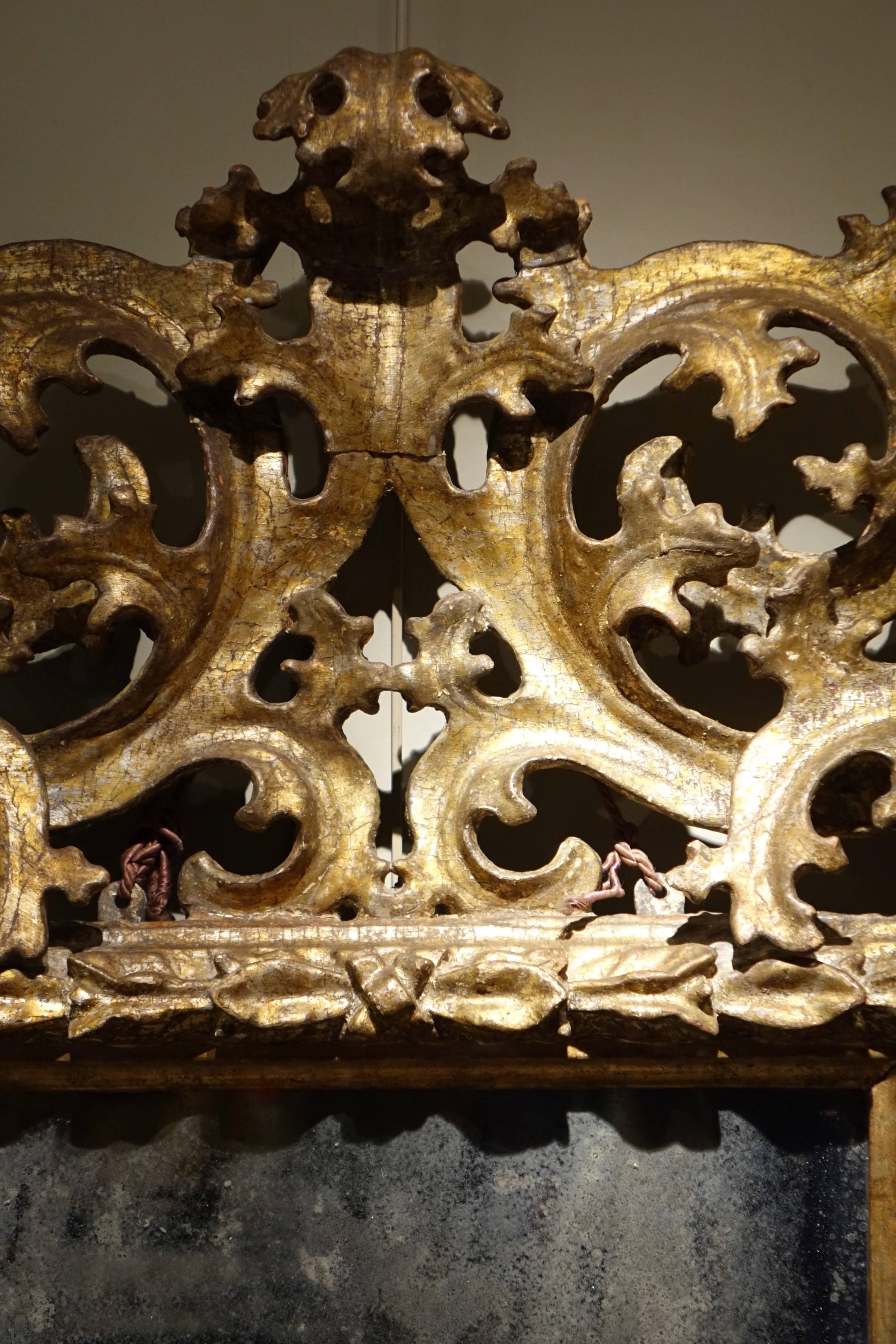 Baroque Late 17th-18th Century Italian Mecca Giltwood Mirror 1