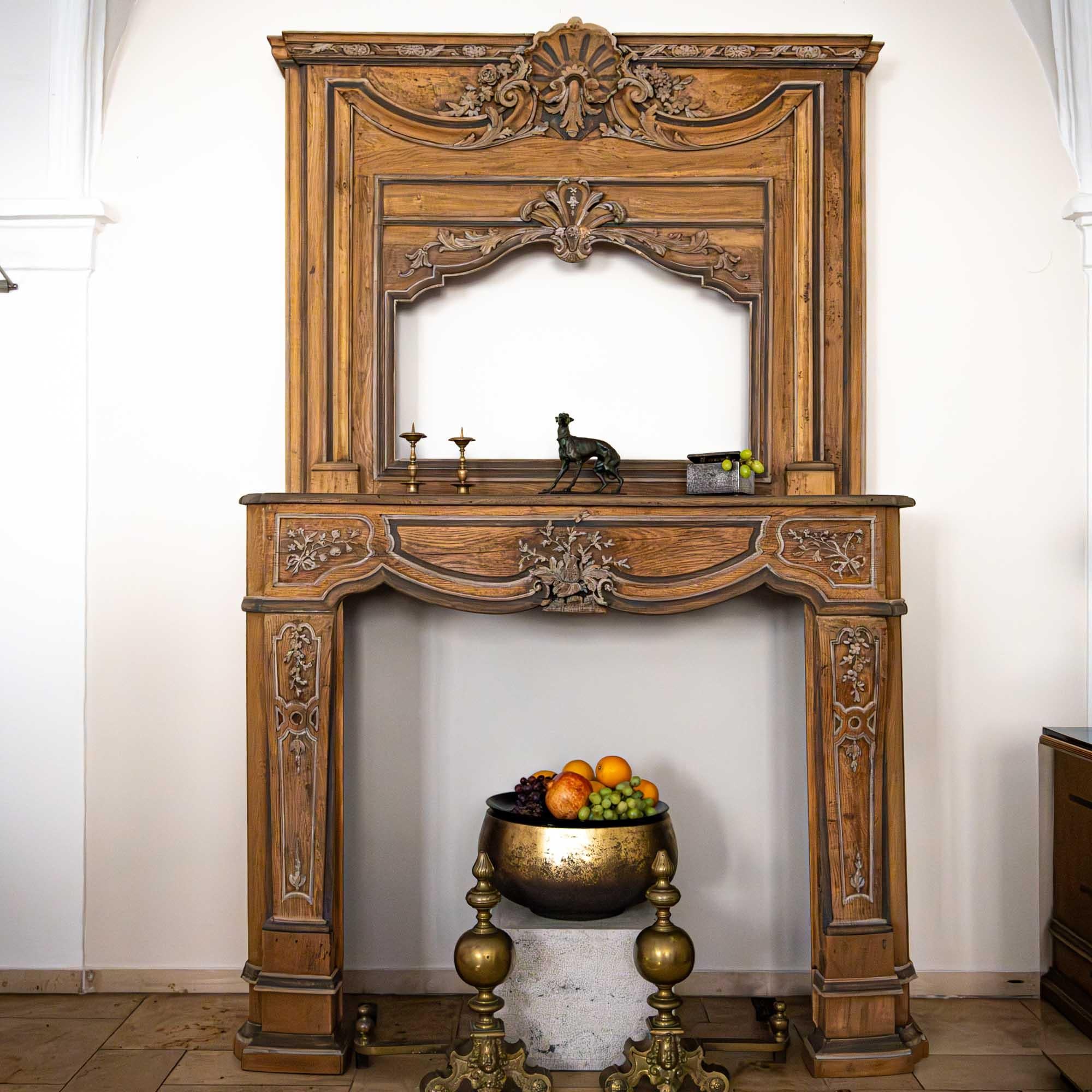 Baroque Mantelpiece Fireplace with Mirror Slot, carved Oak, Germany 18th Century In Good Condition In Greding, DE