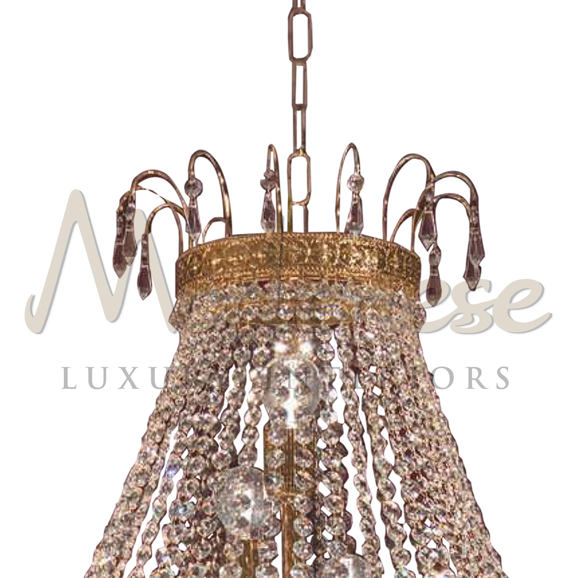 Baroque Marvelous 12 Lights Chandelier with Clear Scholer Crystal Plated in 24kt Gold For Sale