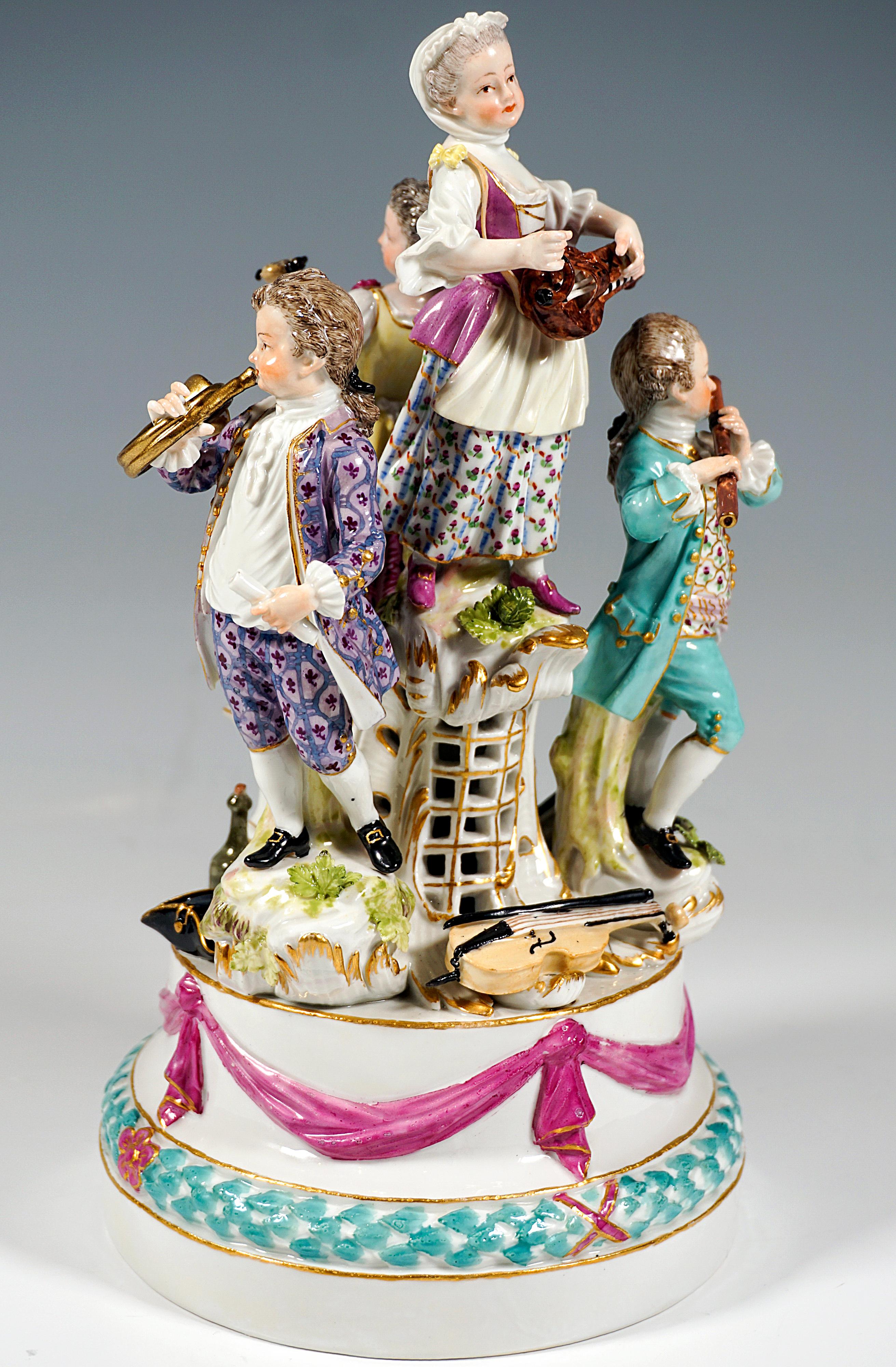 Barock Meissen Porcelain Gruppe Vier musizierende Kinder, J.J. Kaendler, 1770 (Porzellan) im Angebot