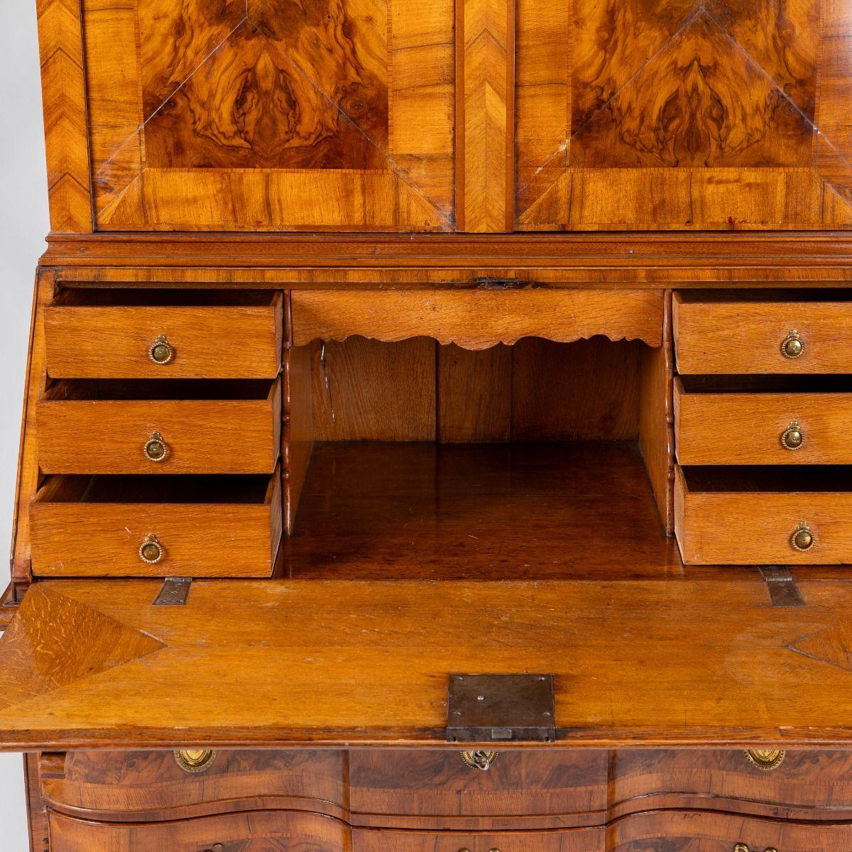 Sekretär Barock In Nussbaum aus Norddeutschland im Angebot 5