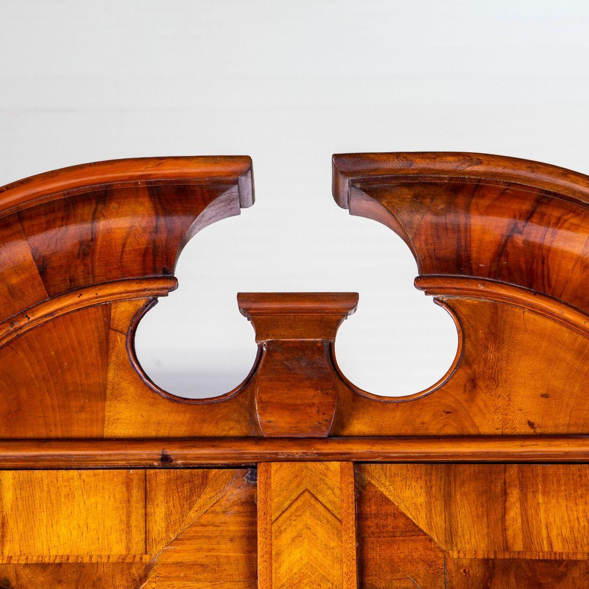 Sekretär Barock In Nussbaum aus Norddeutschland im Angebot 1