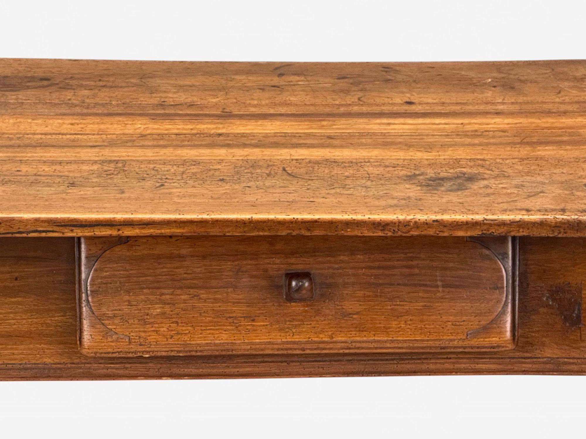 Mesa barroca, de roble, consola o centro, Francia, S. XVIII siglo XVIII en venta