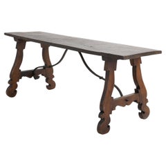 Mesa barroca de roble, fabricada en Italia en 1760