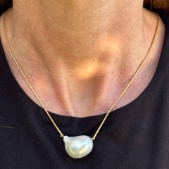 Baroque Pearl 18 Karat Yellow Gold Contemporary Pendant Necklace