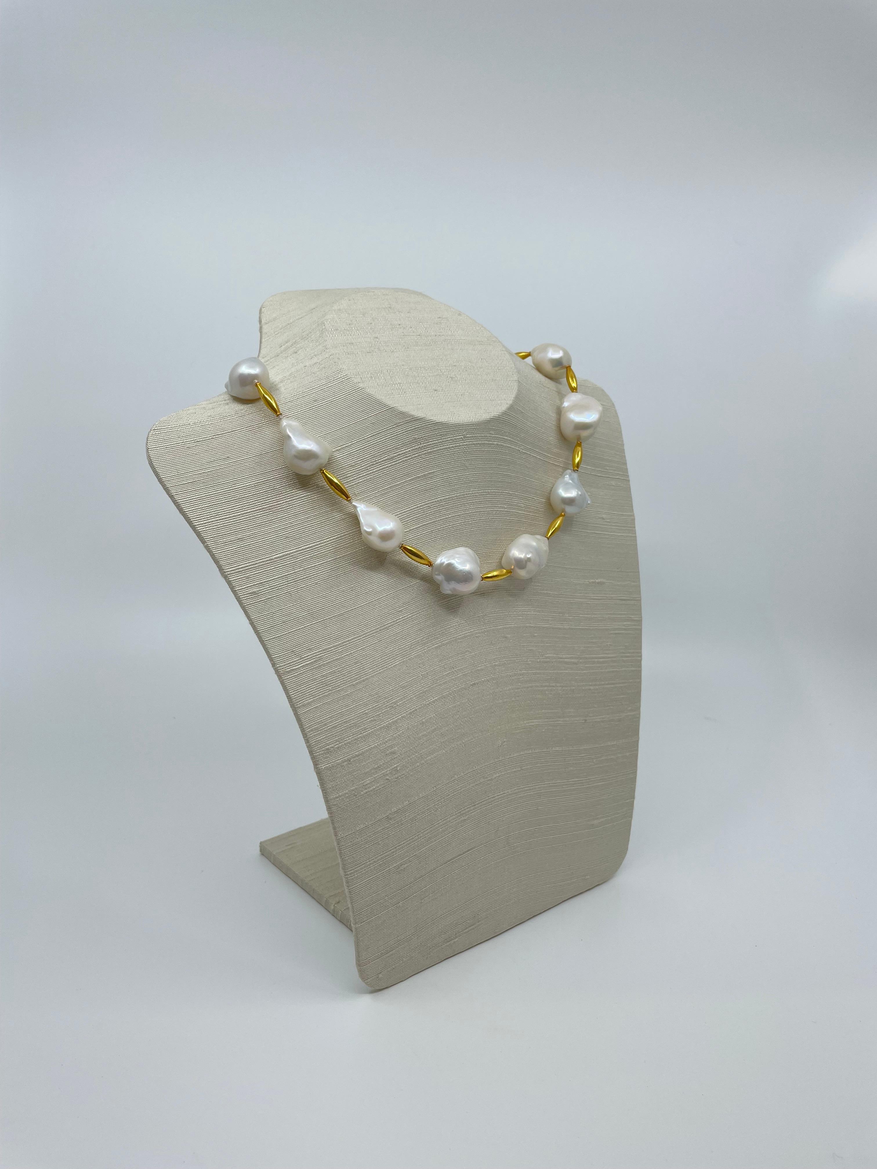 Barocke Perlen & 18K Gold Halskette (Ungeschliffen) im Angebot