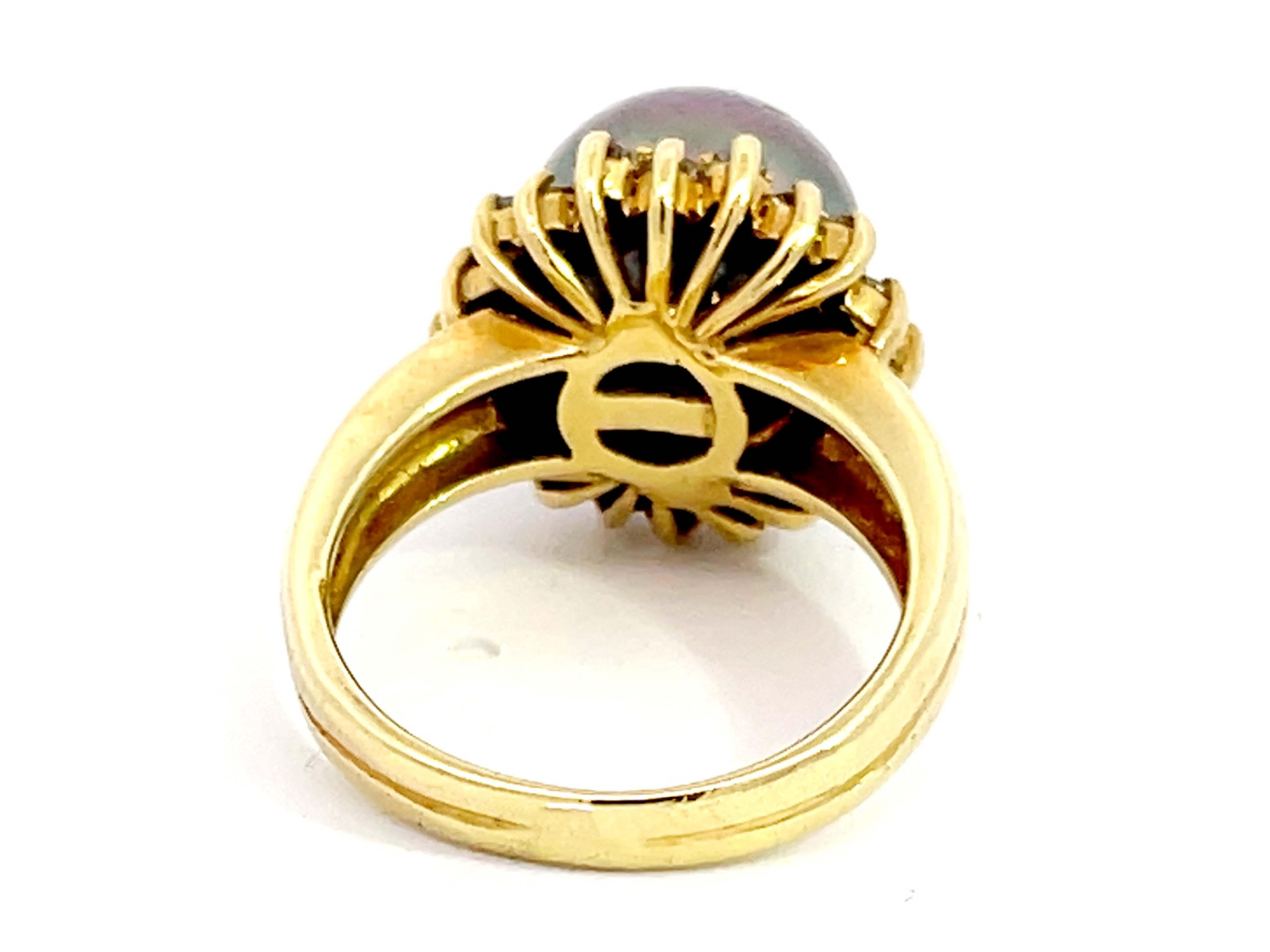 Tahitian Pearl and Diamond Halo Vintage Ring in 18k Yellow Gold In Excellent Condition For Sale In Honolulu, HI