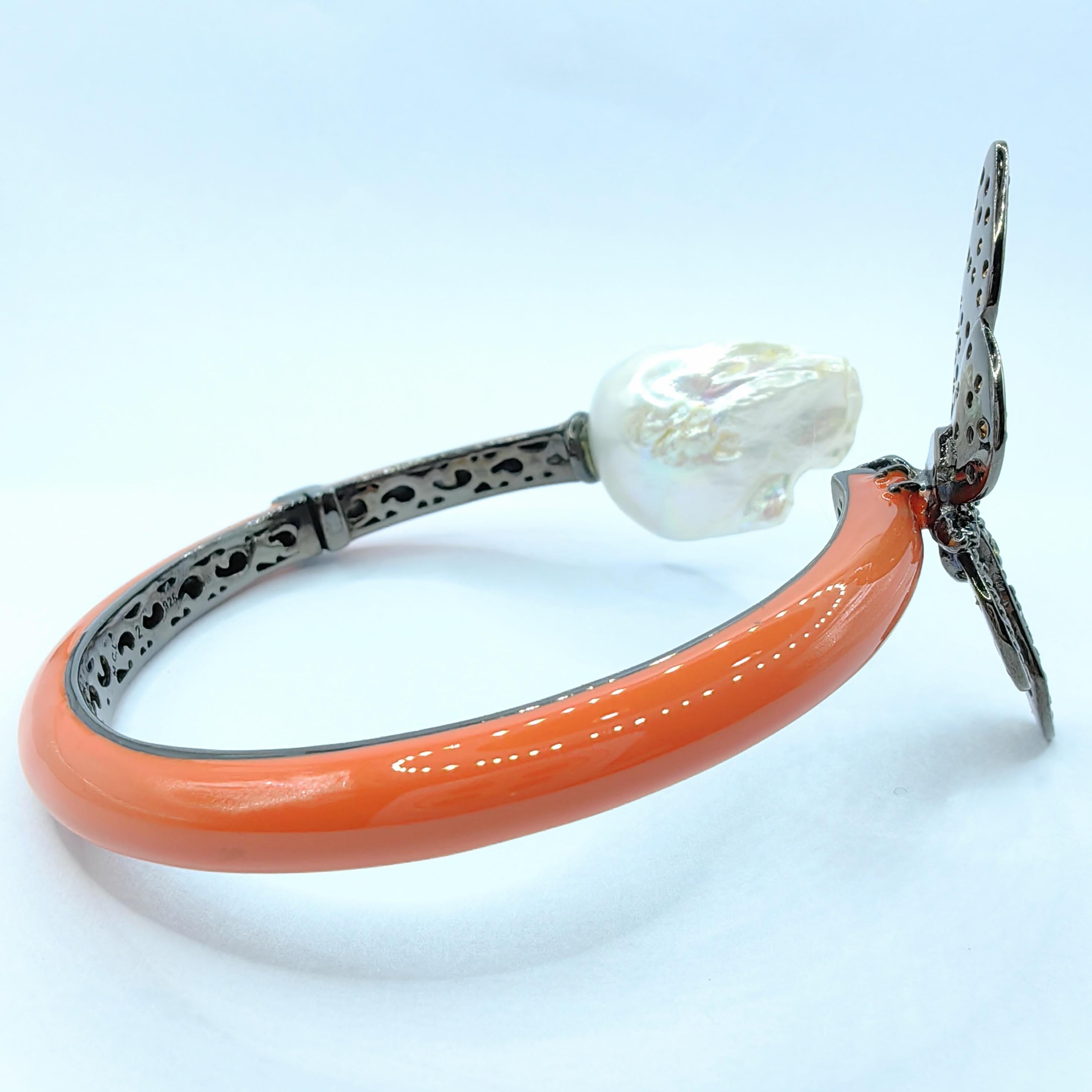 Baroque Pearl and Sapphire Butterfly Orange Cuff Bracelet in Sterling Silver In New Condition In Wan Chai District, HK