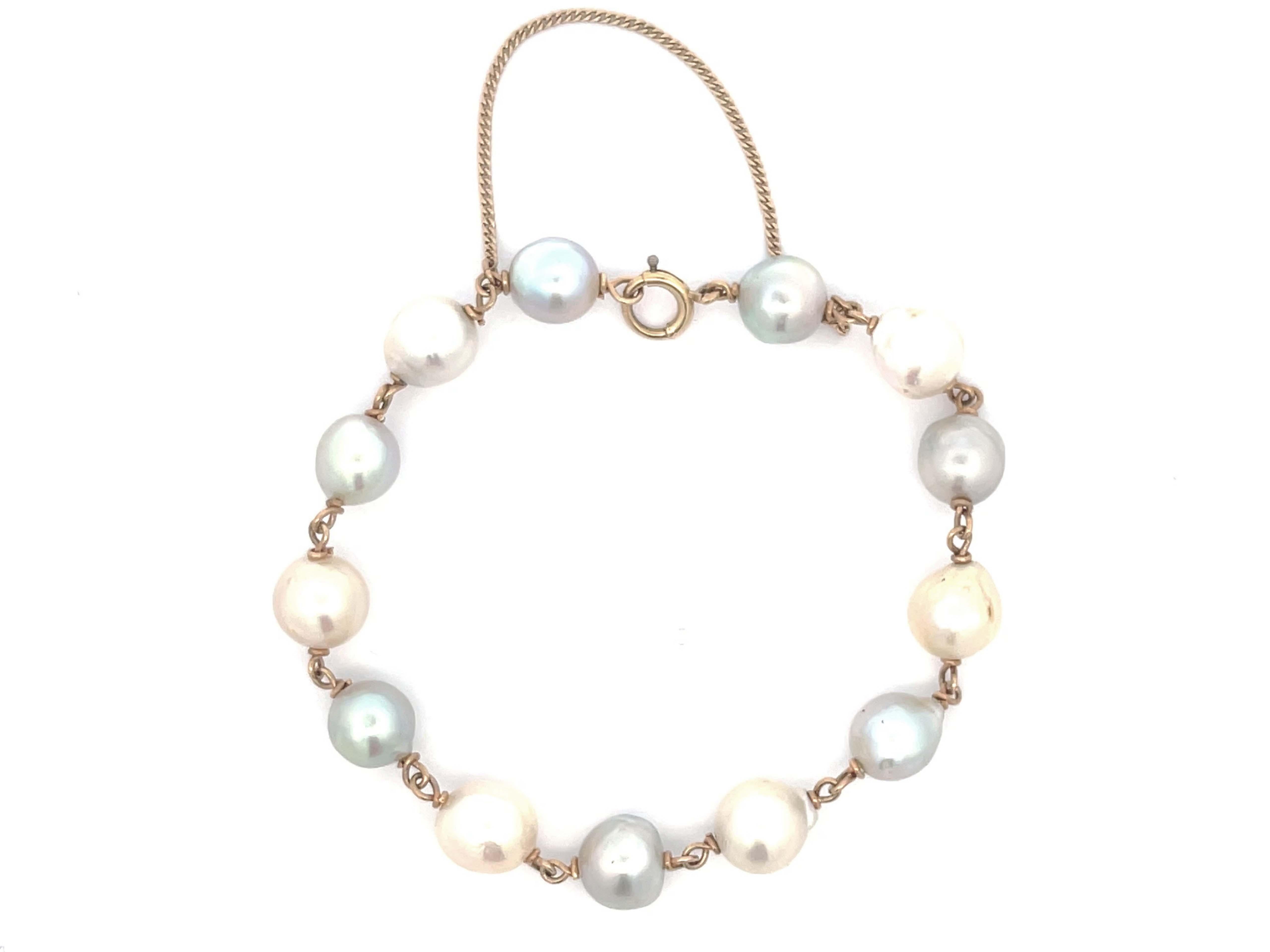 Mixed Cut Baroque Pearl Bracelet in 14k Yellow Gold For Sale