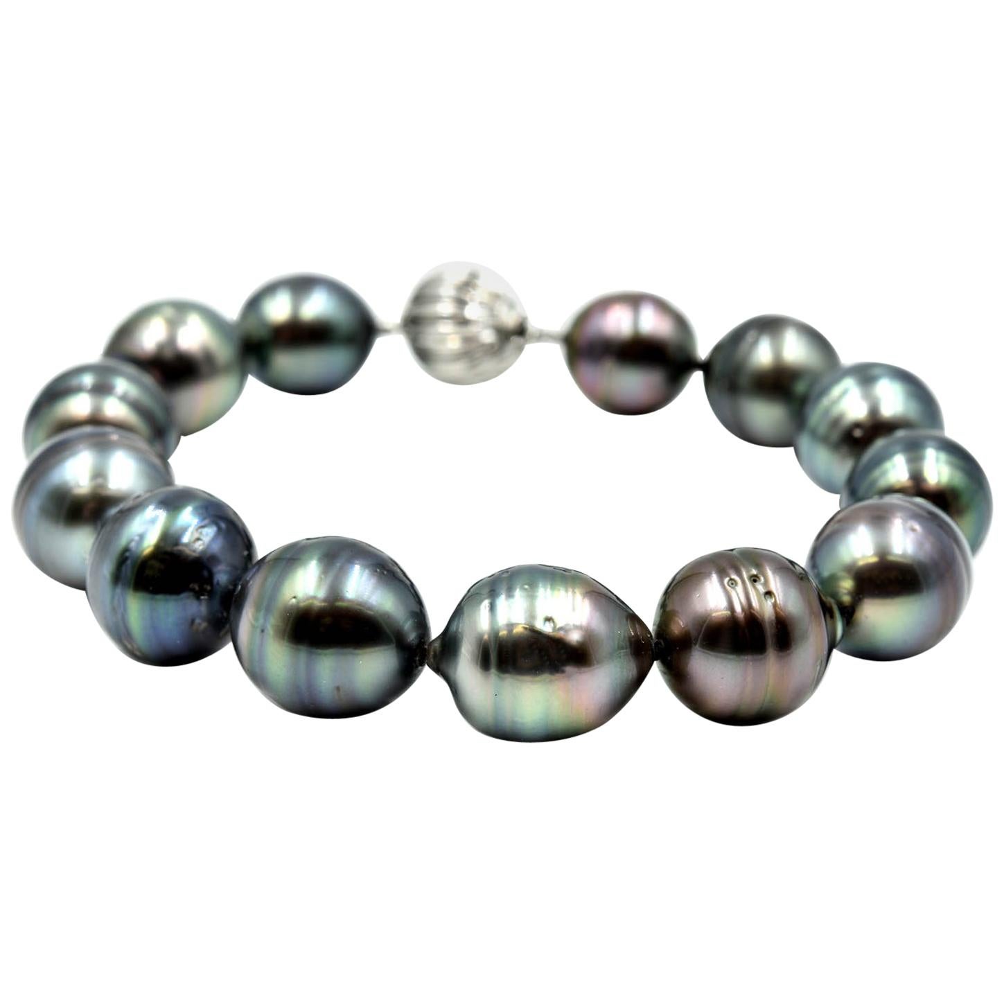 Baroque Pearl Bracelet with 14 Karat White Gold Clasp