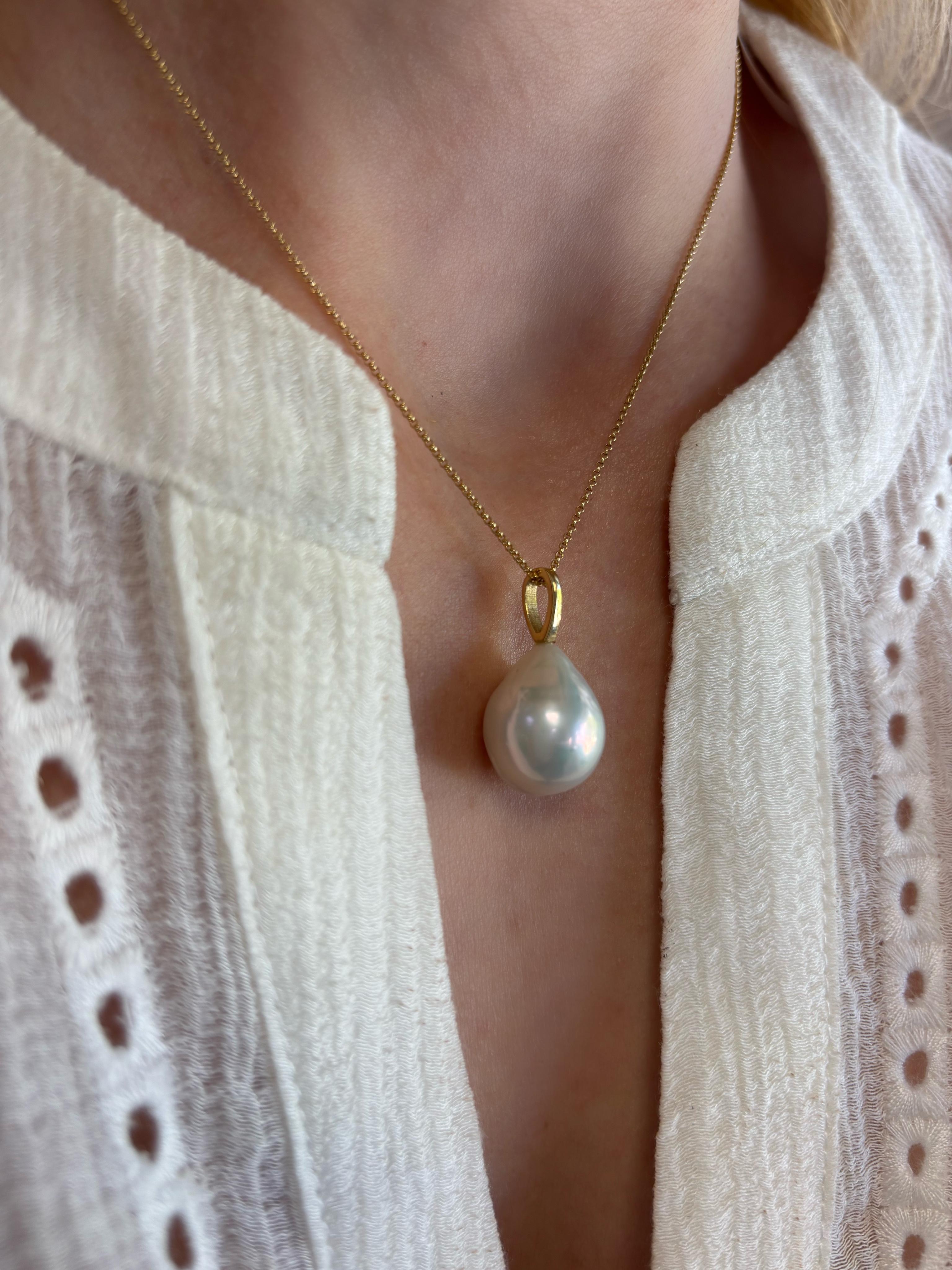 Charm barocco con perle, oro 18 carati in vendita 1