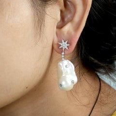 Barocke Perlen-Ohrringe mit Diamanten aus 18 Karat Weißgold