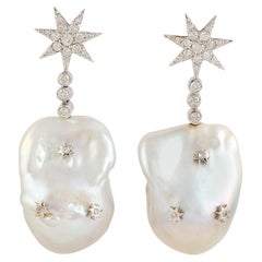 Pendientes Colgantes de Perla Barroca con Diamante de Oro Blanco de 18k