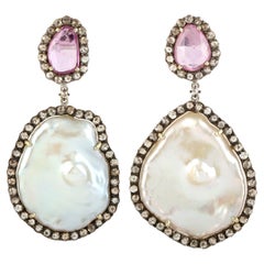 Pendientes Colgantes de Perla Barroca con Zafiro Rosa y Diamantes de Oro de 14k
