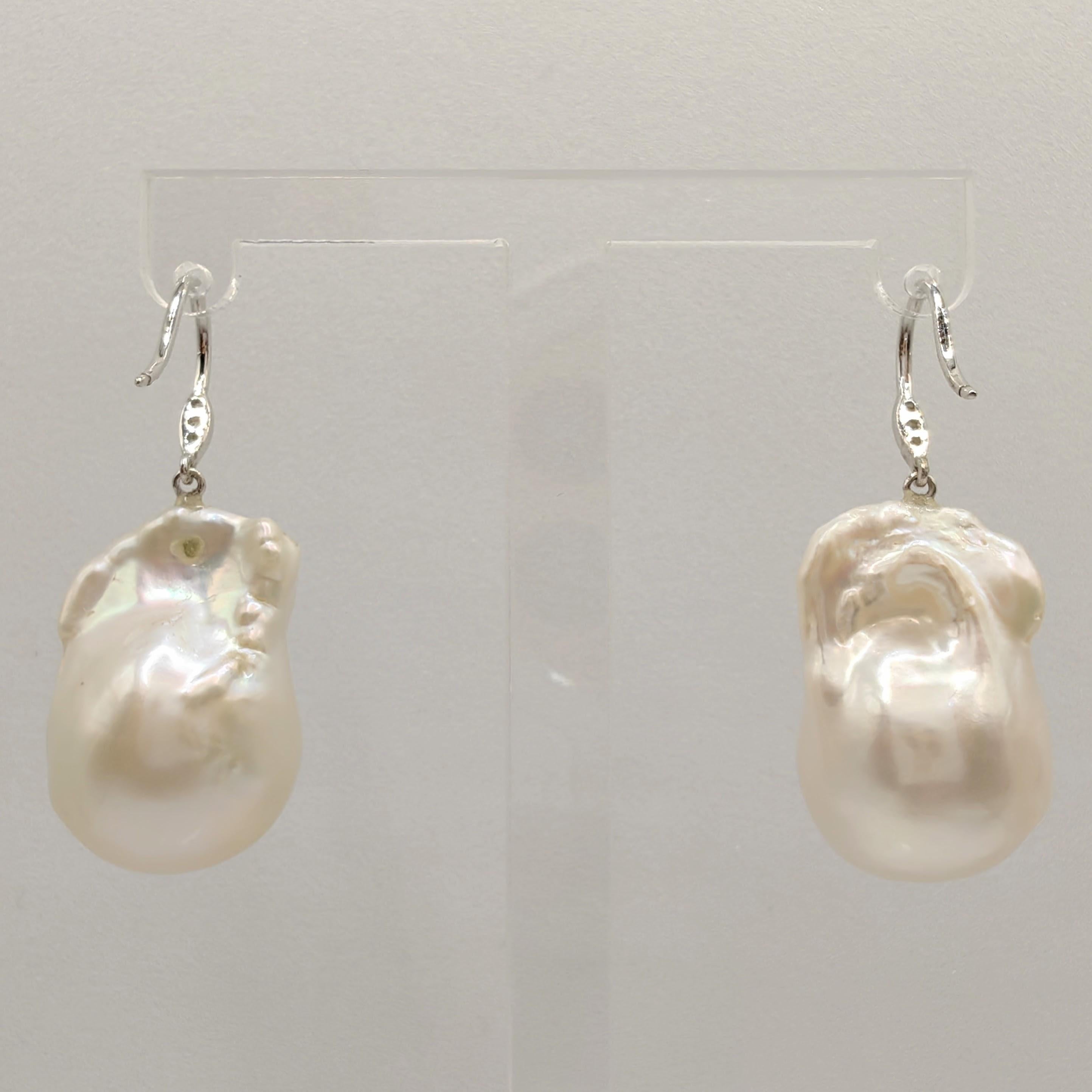 Baroque Pearl Diamond Dangling Drop Earrings With 18K White Gold French Hooks In New Condition In Wan Chai District, HK