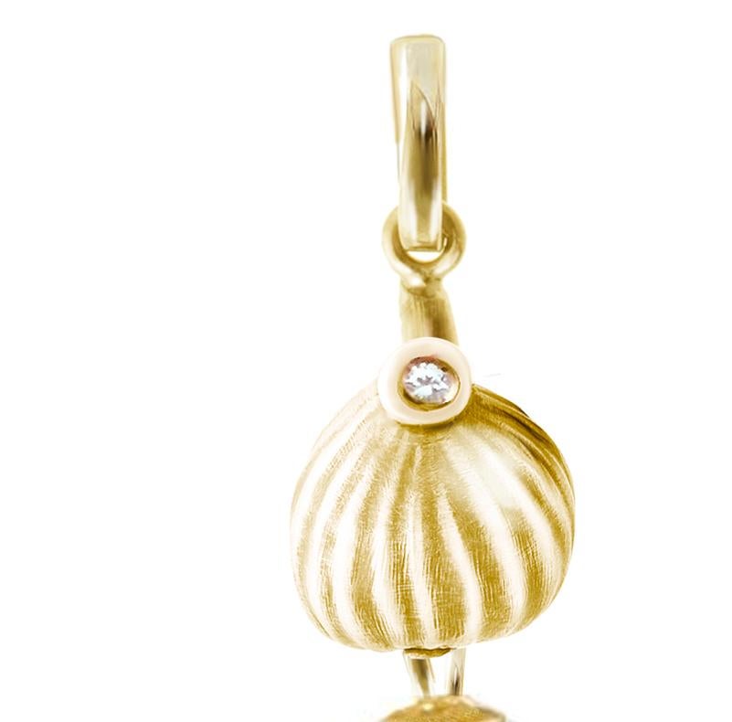 Cabochon Fig Garden Pearl Pendant Necklace in Eighteen Karat Yellow Gold with Diamond For Sale