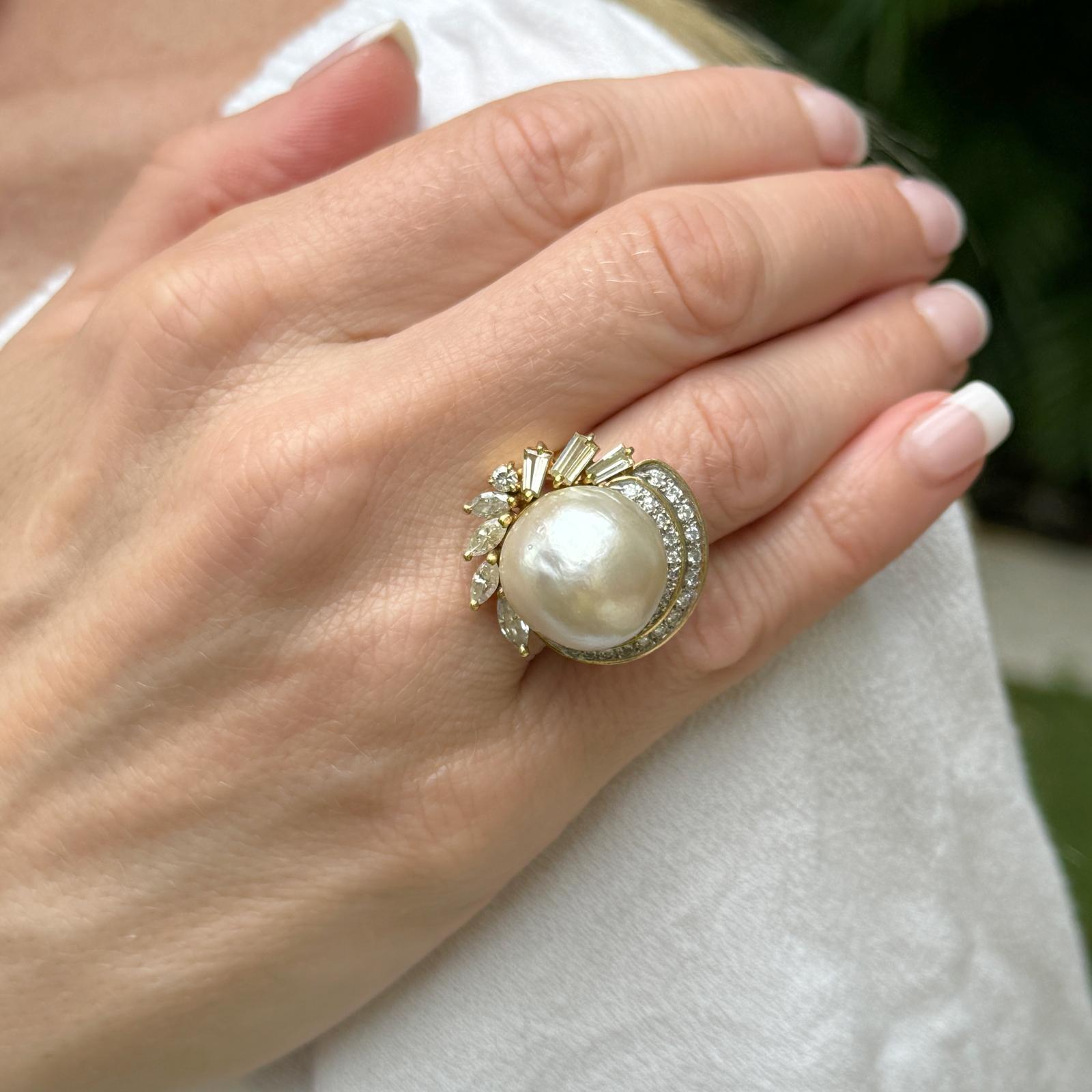 Round Cut Baroque Pearl Diamond 18 Karat Yellow Gold Vintage Cocktail Ring For Sale