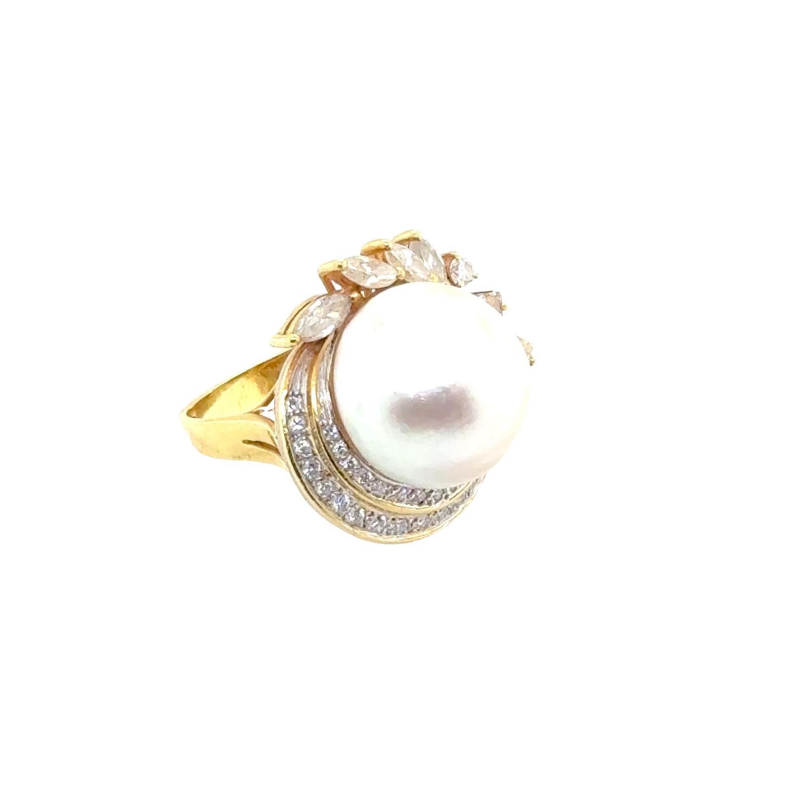 Baroque Pearl Diamond 18 Karat Yellow Gold Vintage Cocktail Ring For Sale 1