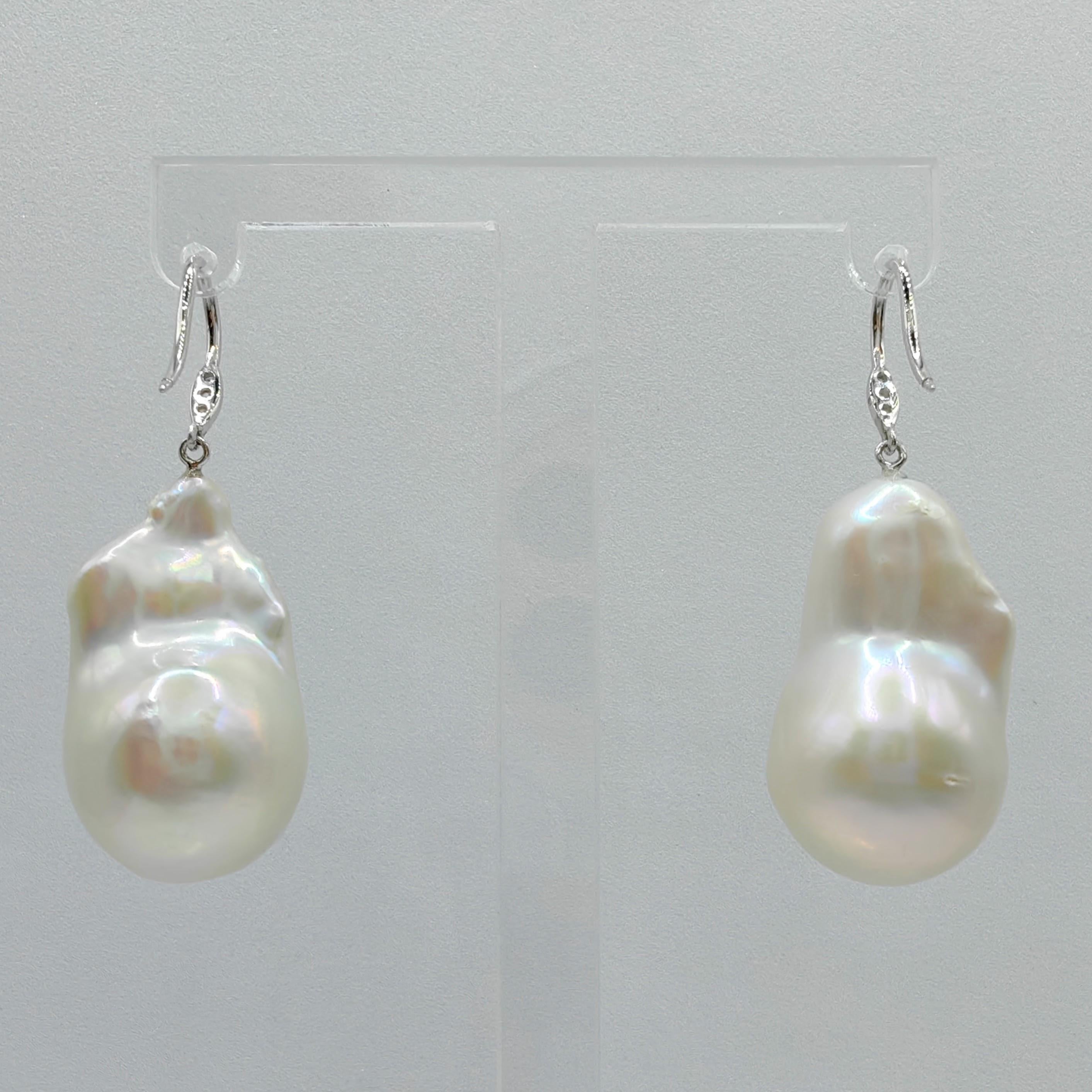 Baroque Pearl Diamond Dangling Drop Earrings With 18K White Gold French Hooks In New Condition For Sale In Wan Chai District, HK