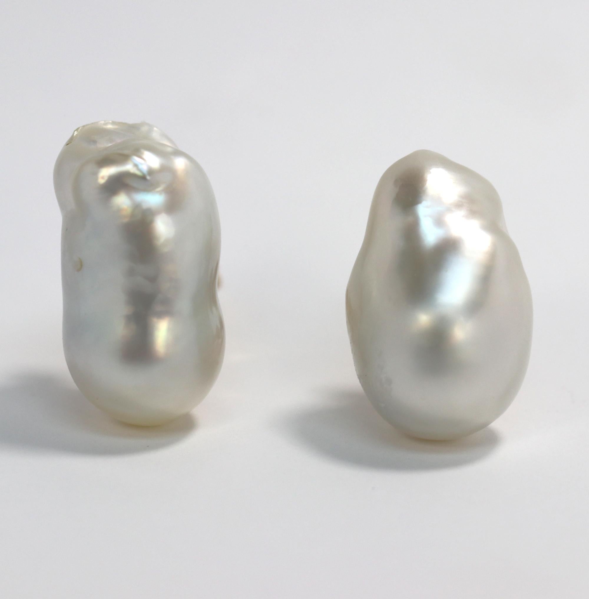 Baroque Pearl Earrings In Good Condition In Palm Beach, FL