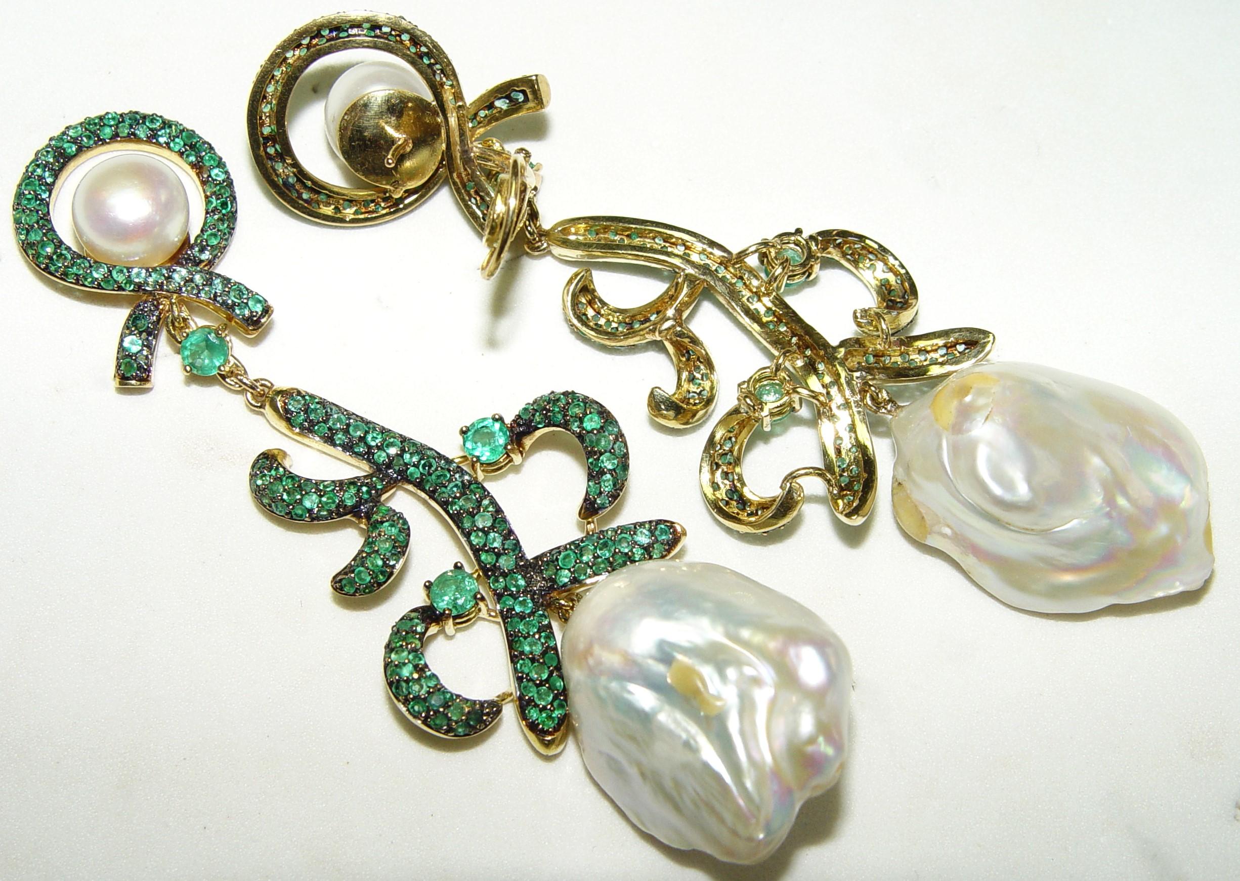 Women's Baroque Pearl Emerald Dangling Earrings 18K 3.5