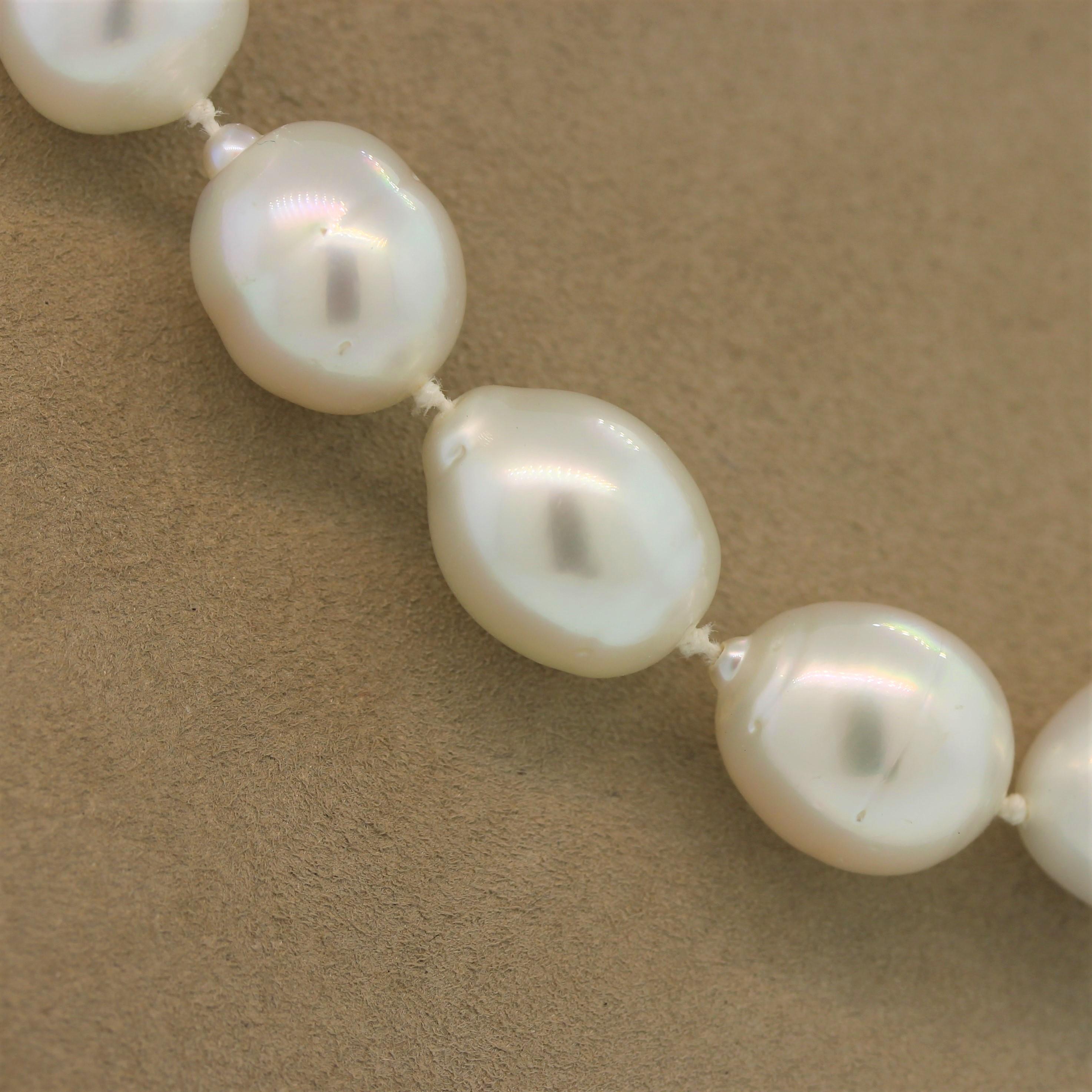 Baroque Pearl Gold Necklace For Sale 1