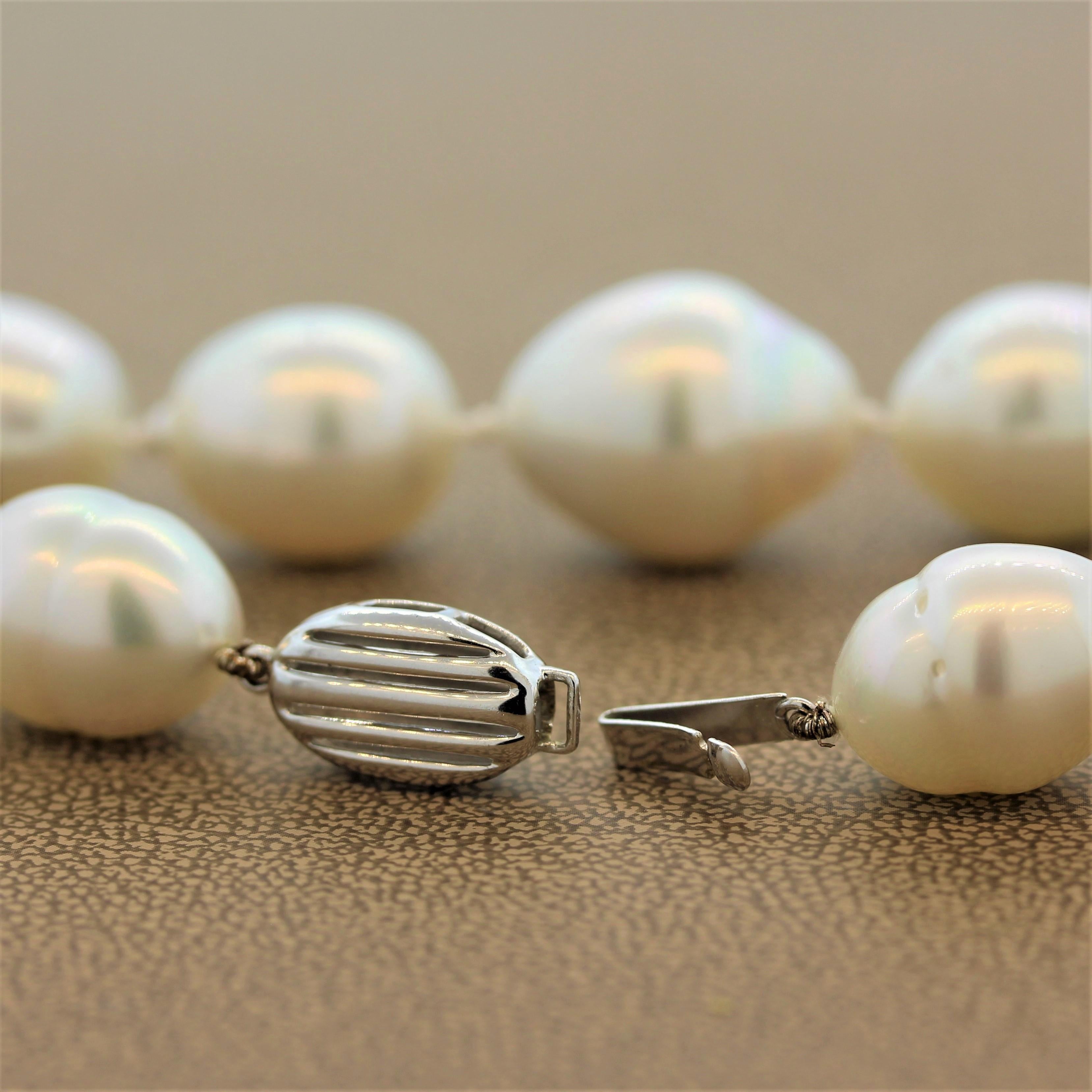 Baroque Pearl Gold Necklace For Sale 5