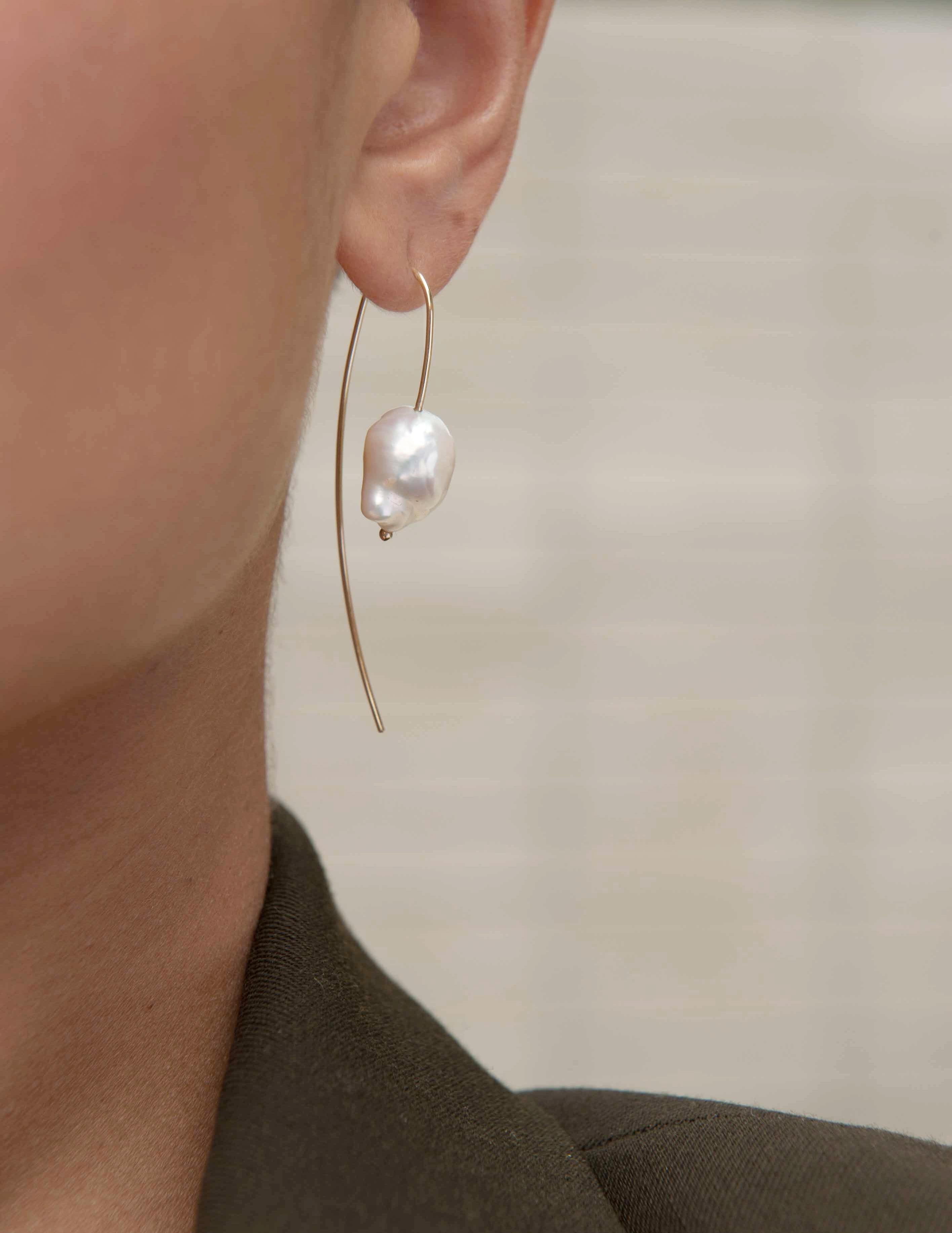 Contemporary Baroque Pearl Gold Threader Earrings