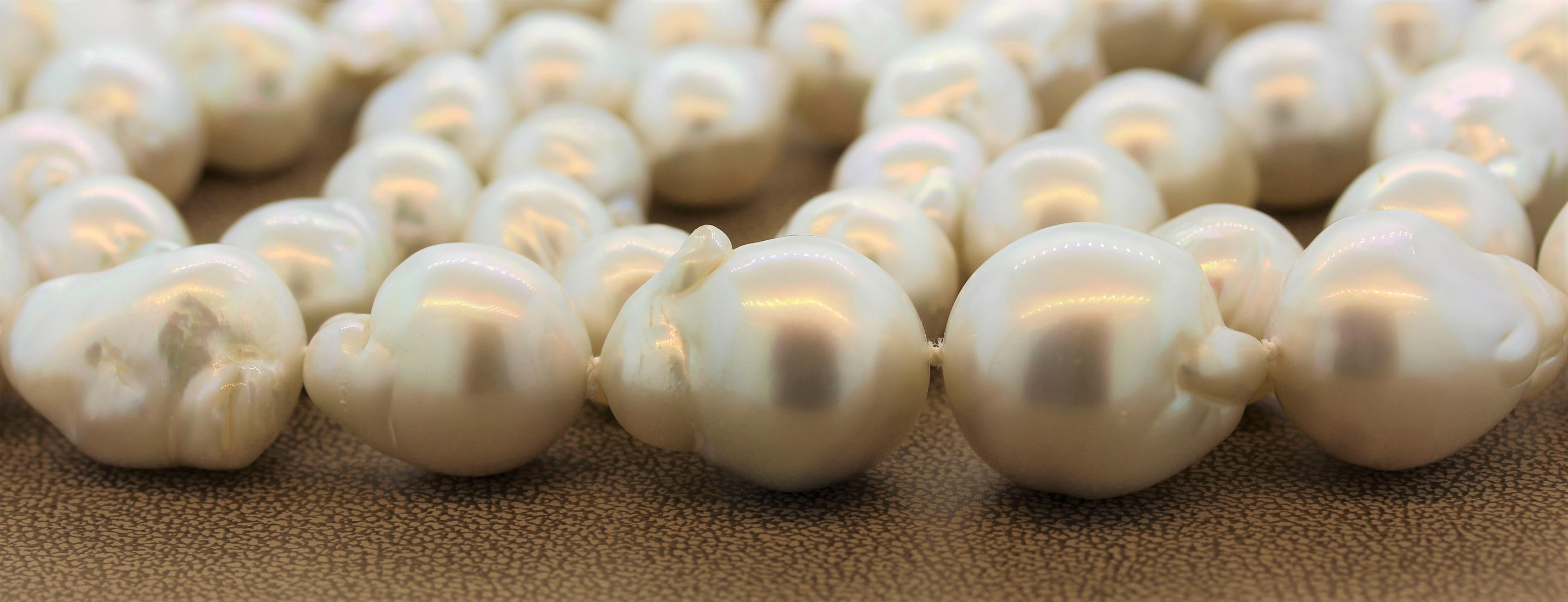 Cultured Baroque Pearl Necklace For Sale 3