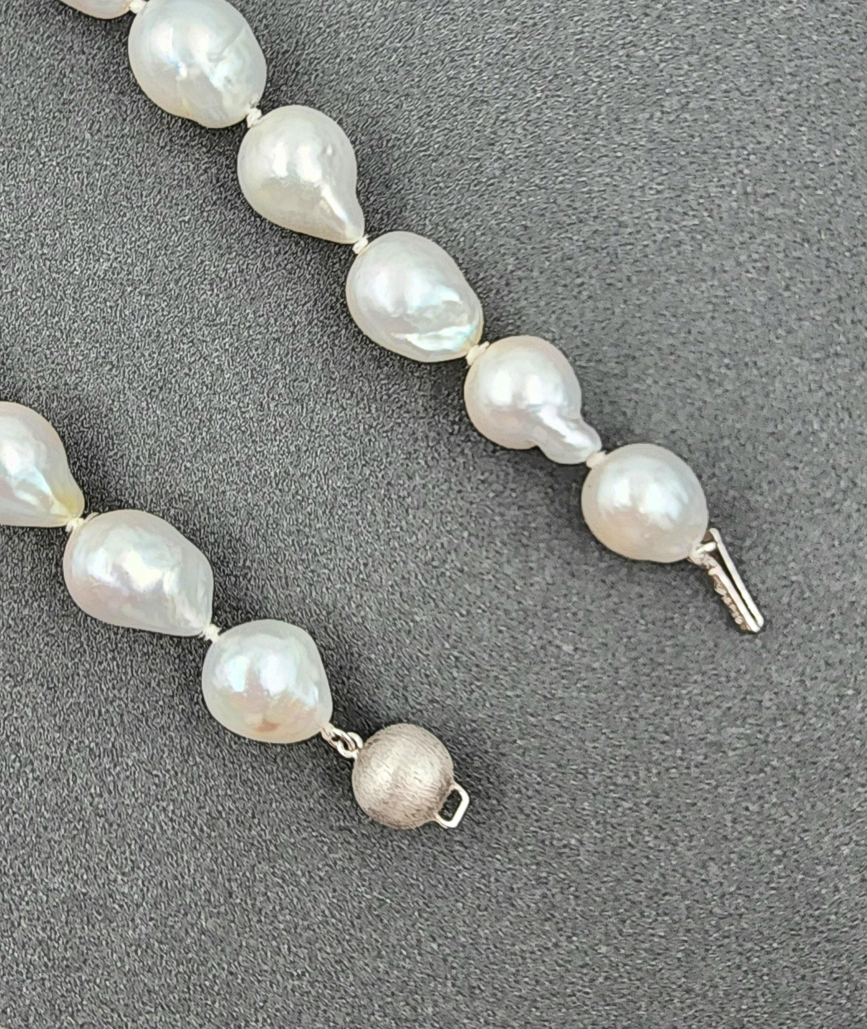 Collier perles baroques en vente 3