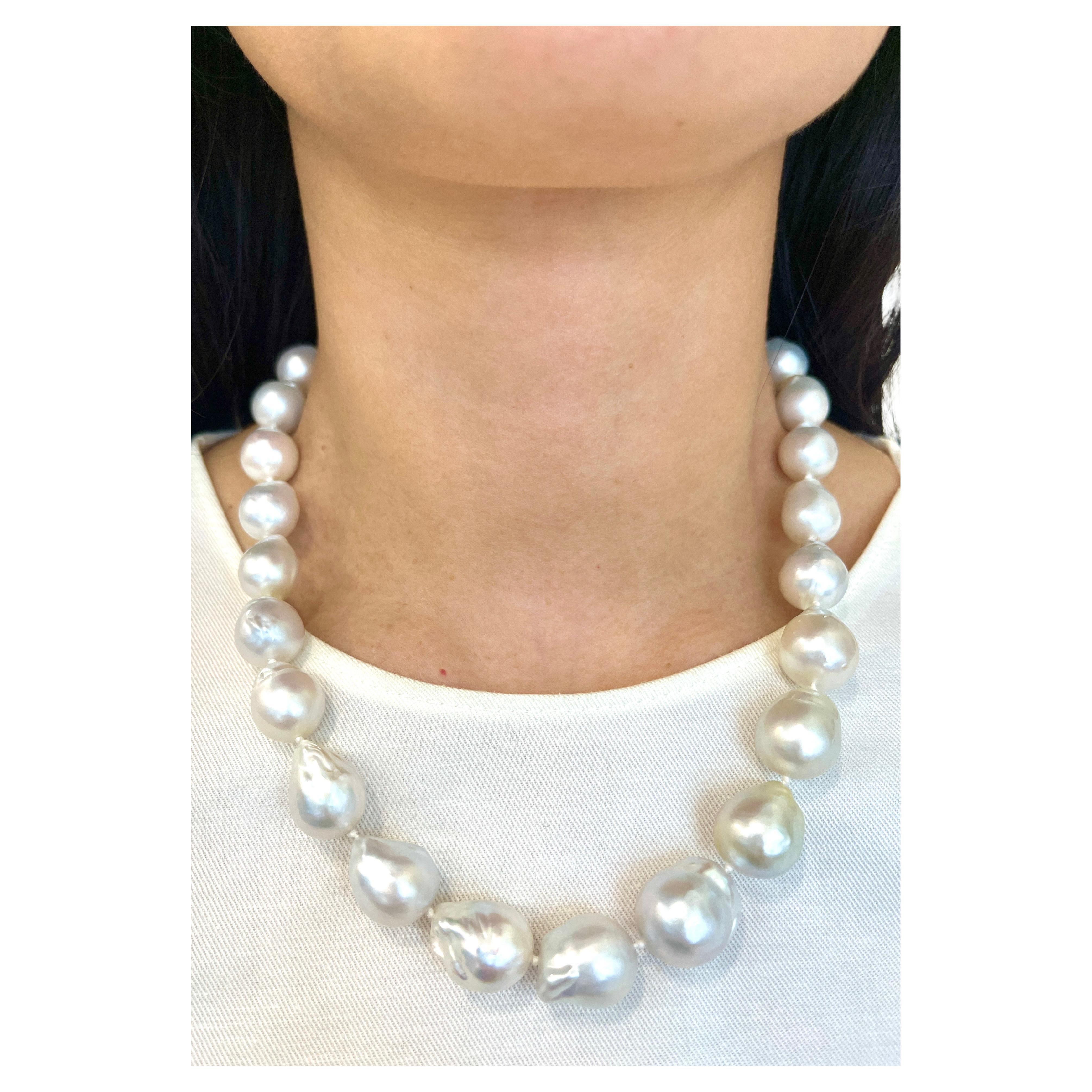 Baroque Pearl Necklace For Sale