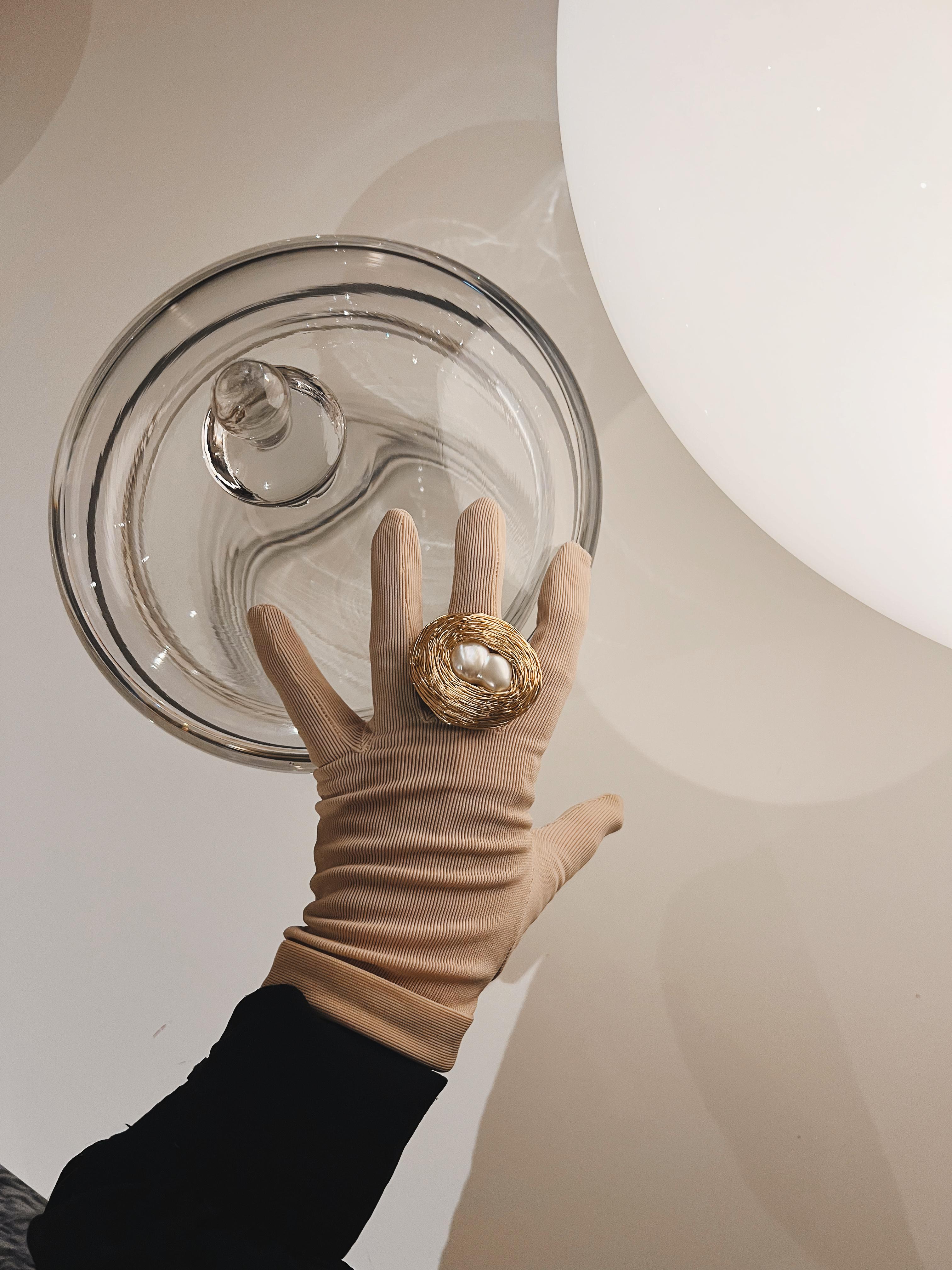 Anello di perle barocche XL, unico nel suo genere, dell'artista in vendita 5