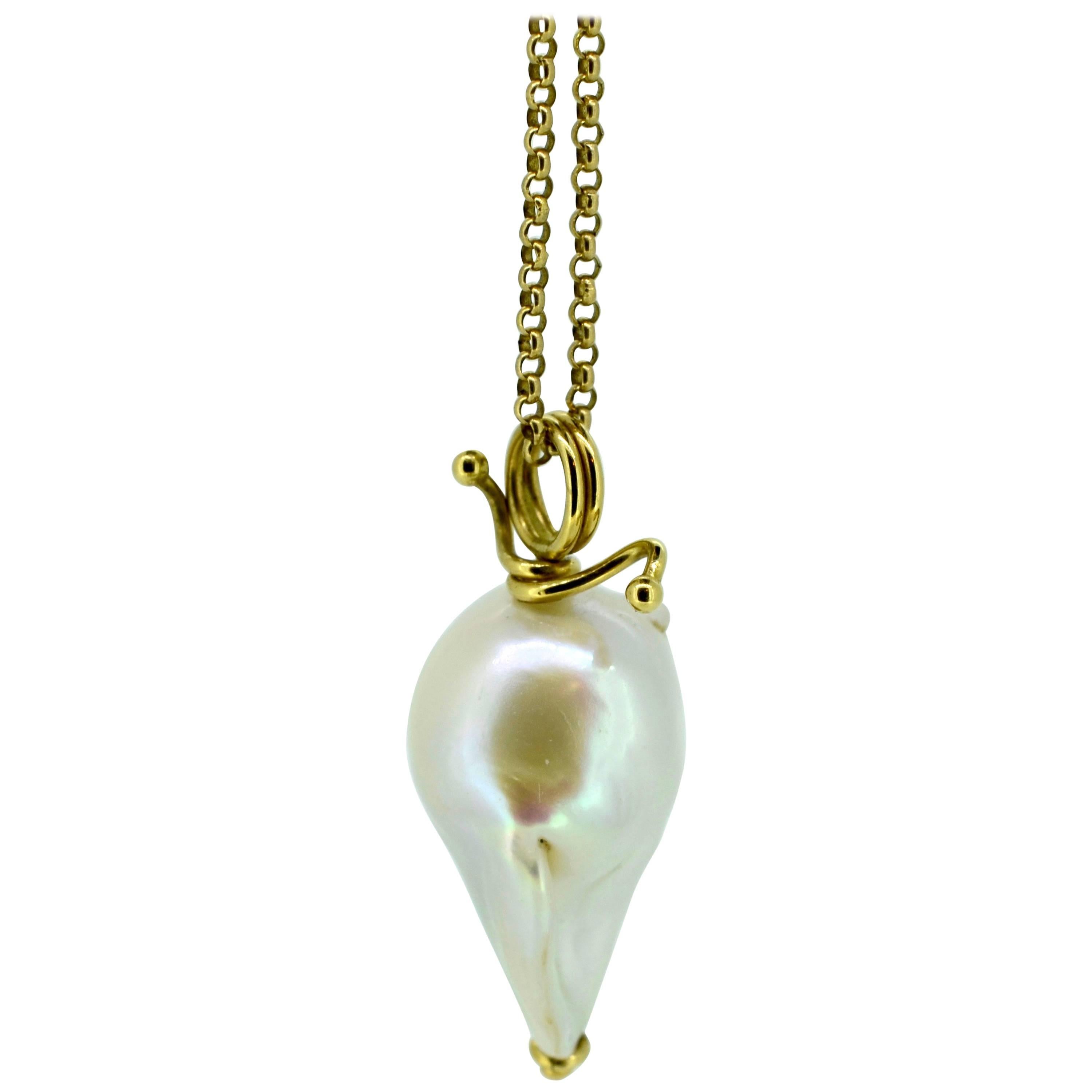 Baroque Pearl Pendant For Sale
