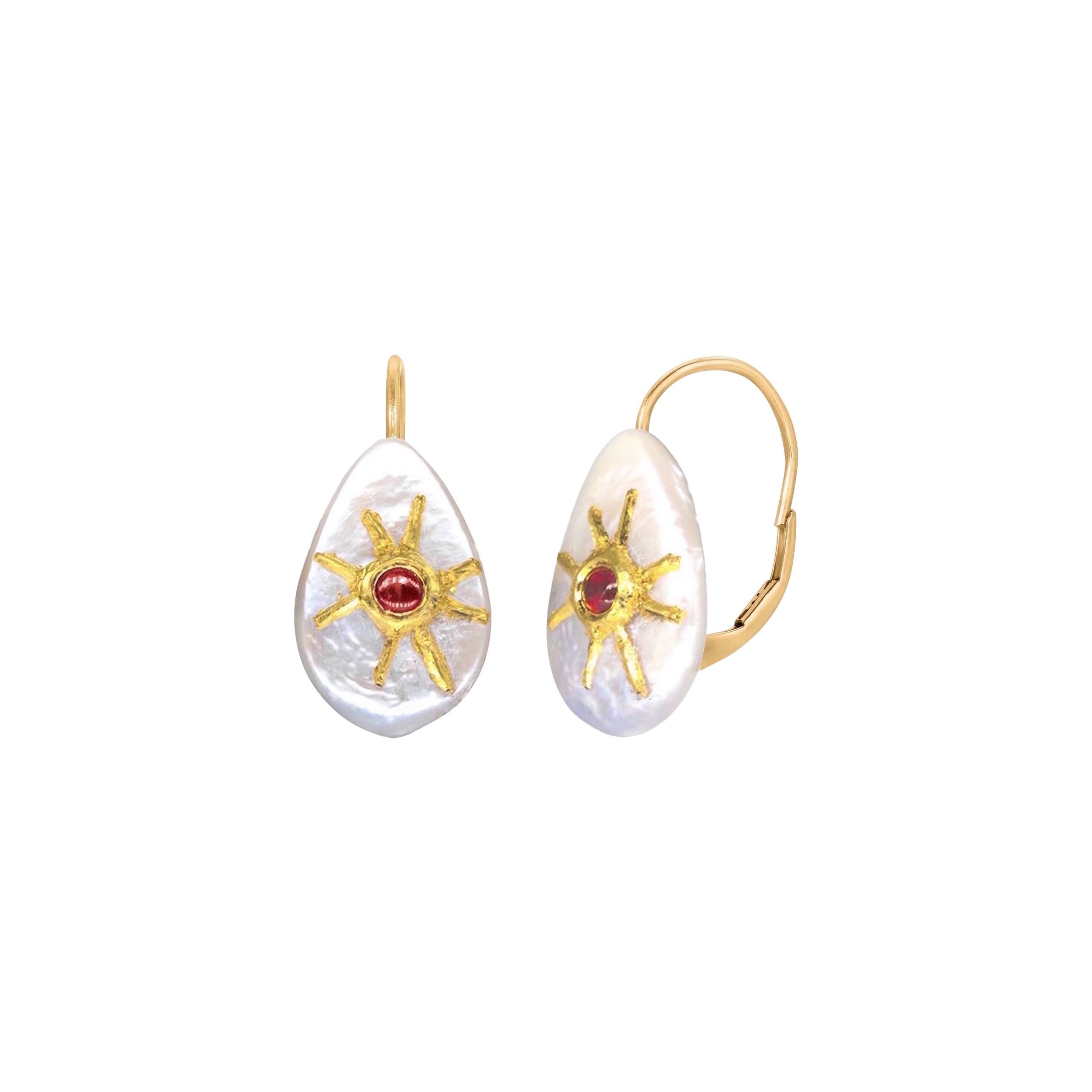 Boucles d'oreilles en forme de goutte d'eau en perles baroques et rubis
