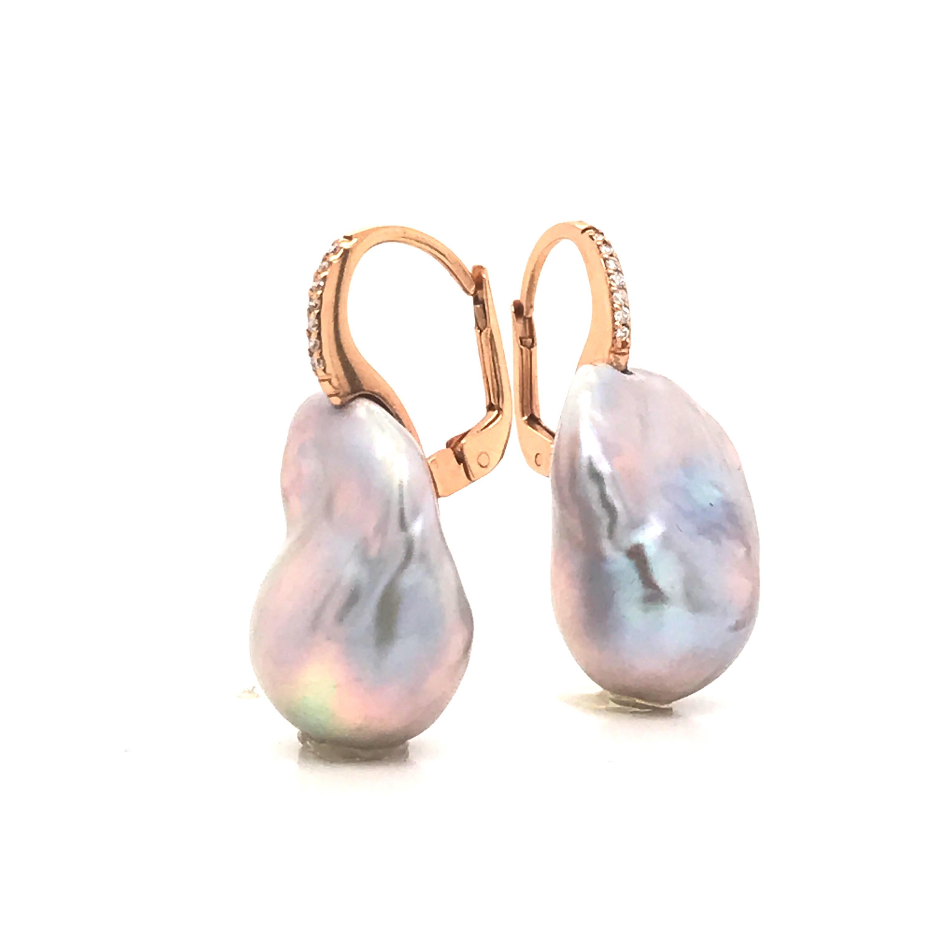 Baroque Pearl with White Diamond on Rose Gold 18 Karat Drop Earring In New Condition In Vannes, FR