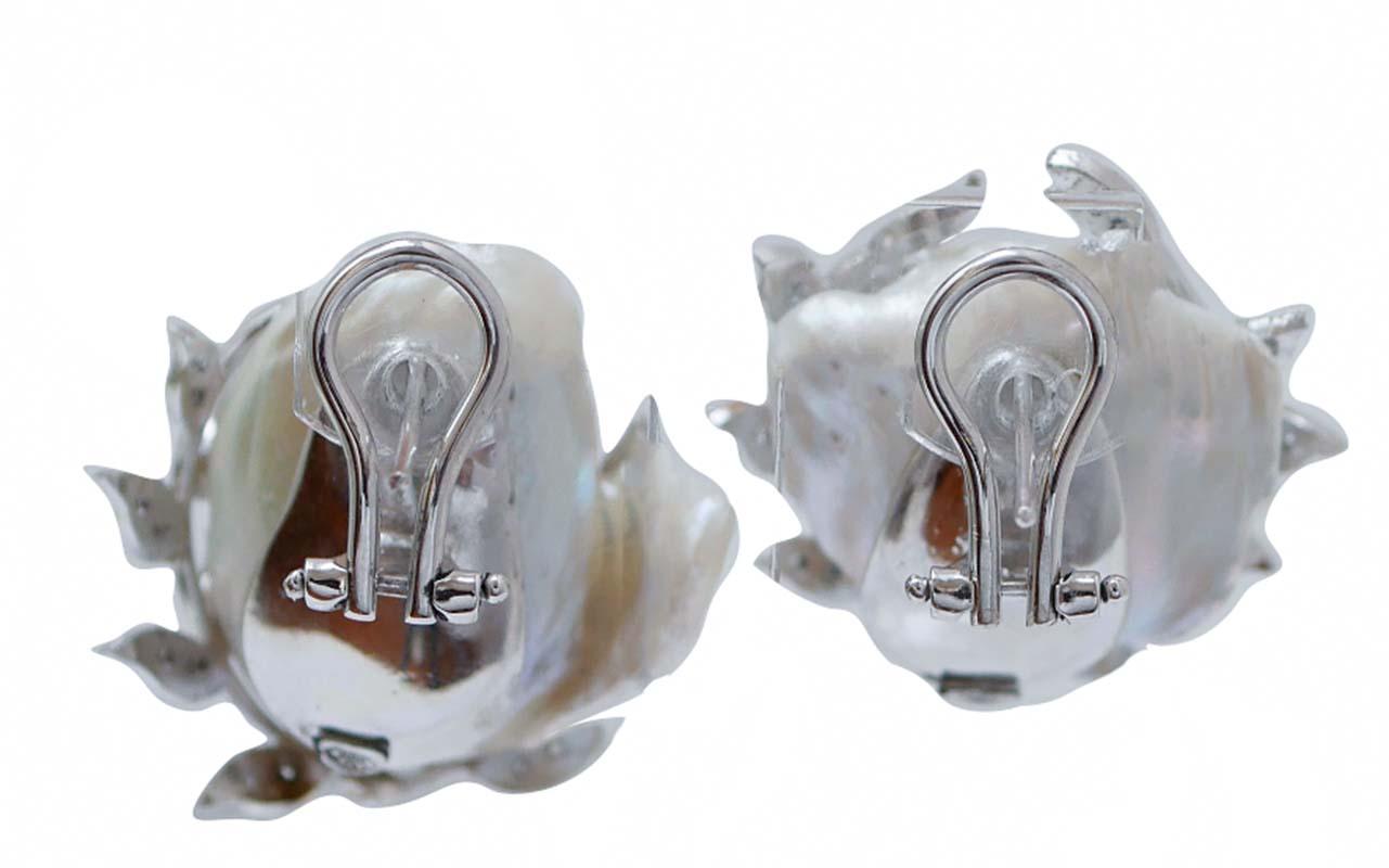 Baroque Pearls, Diamonds, Platinum and 14 Karat White Gold Earrings. Retro en venta