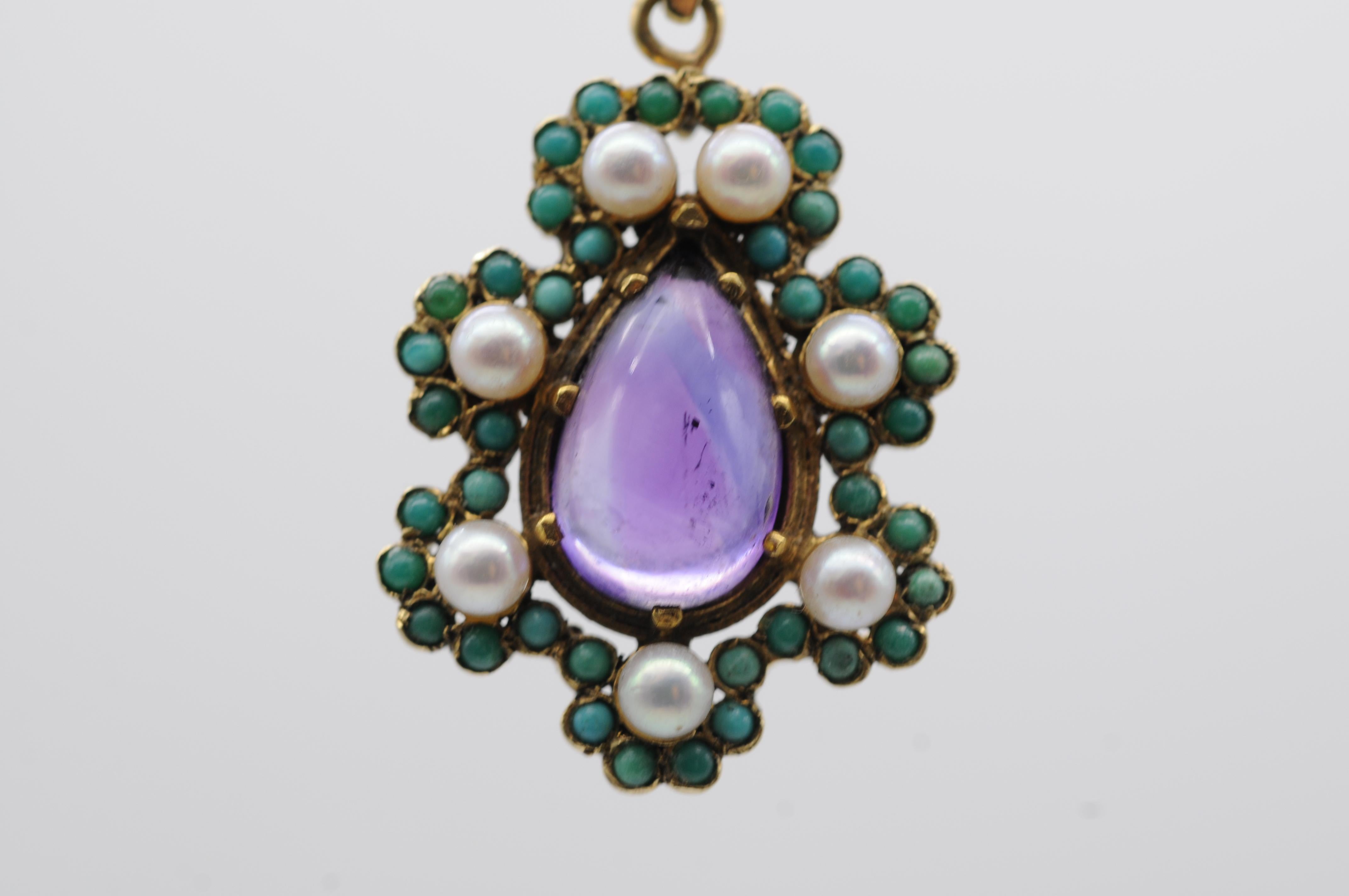 Cabochon Ciondolo barocco con perle di ametista e crisoprasio realizzato in oro 14k in vendita