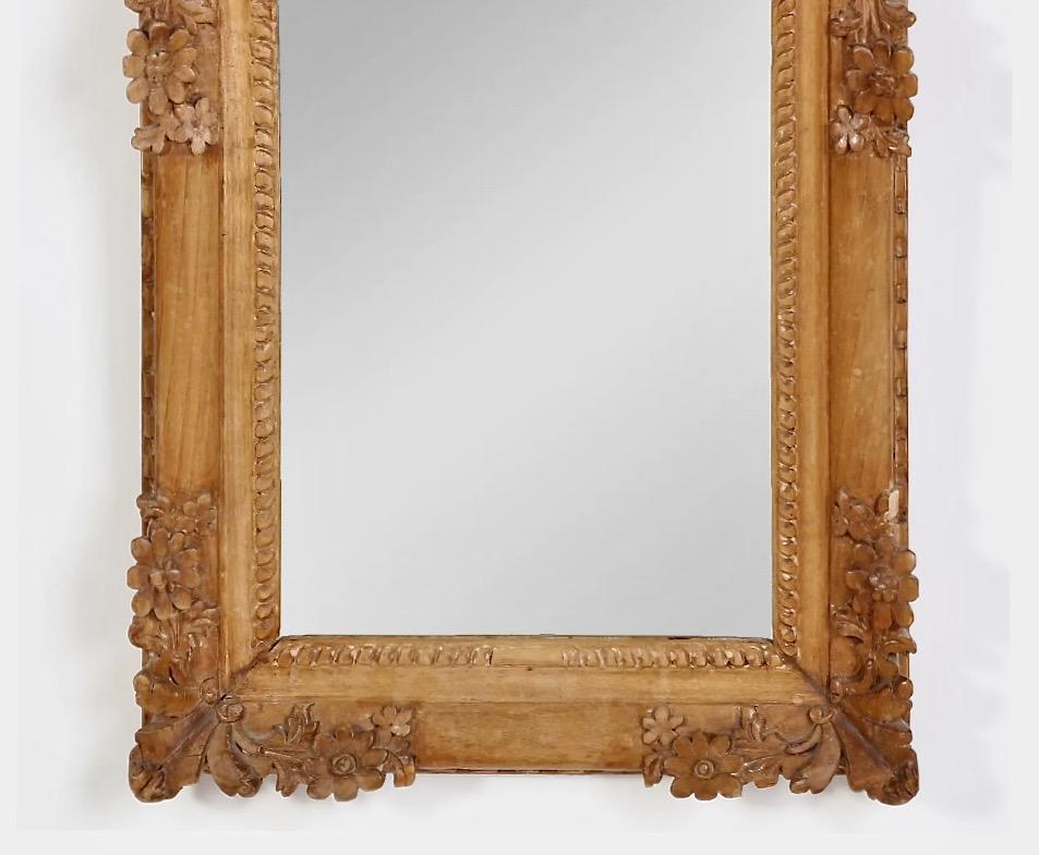 Italian Baroque Style Carved Walnut Mirror For Sale