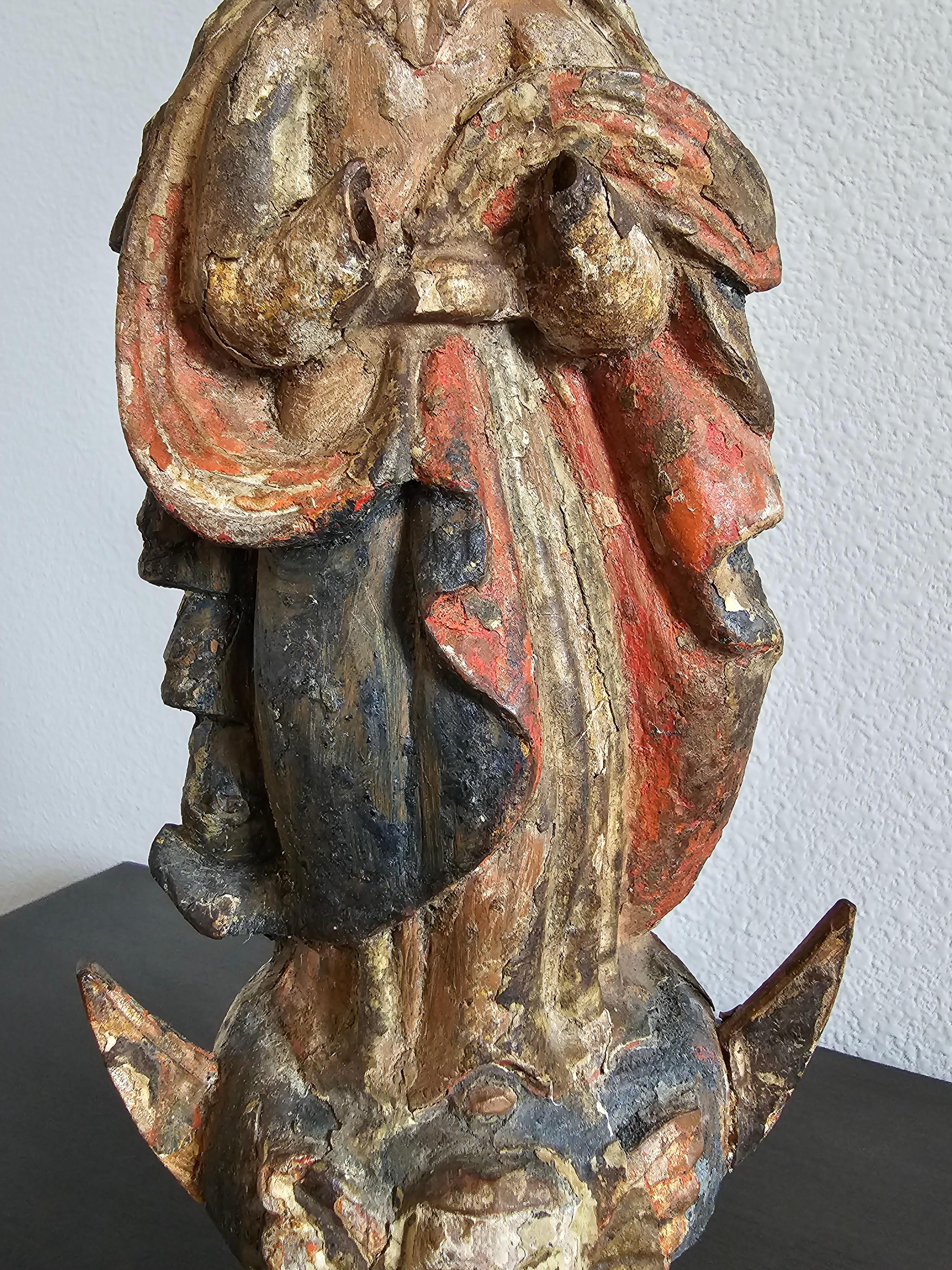 Baroque Period European Antique Carved Polychrome Santo Altar Figure For Sale 12