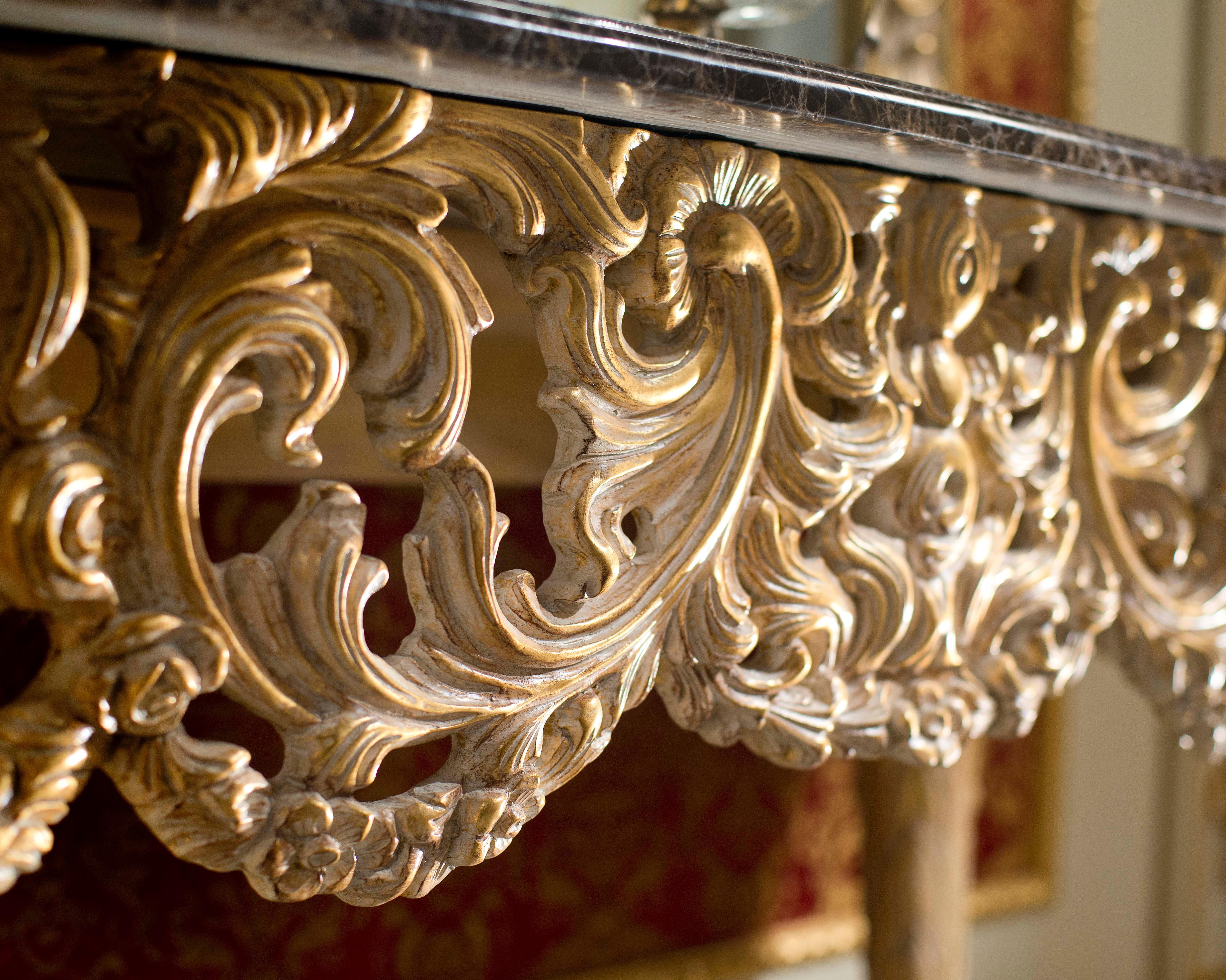 Baroque Rectangular Console in Ivory Lacquered Finish and Handmade Carvings In New Condition For Sale In PADOVA, Italy