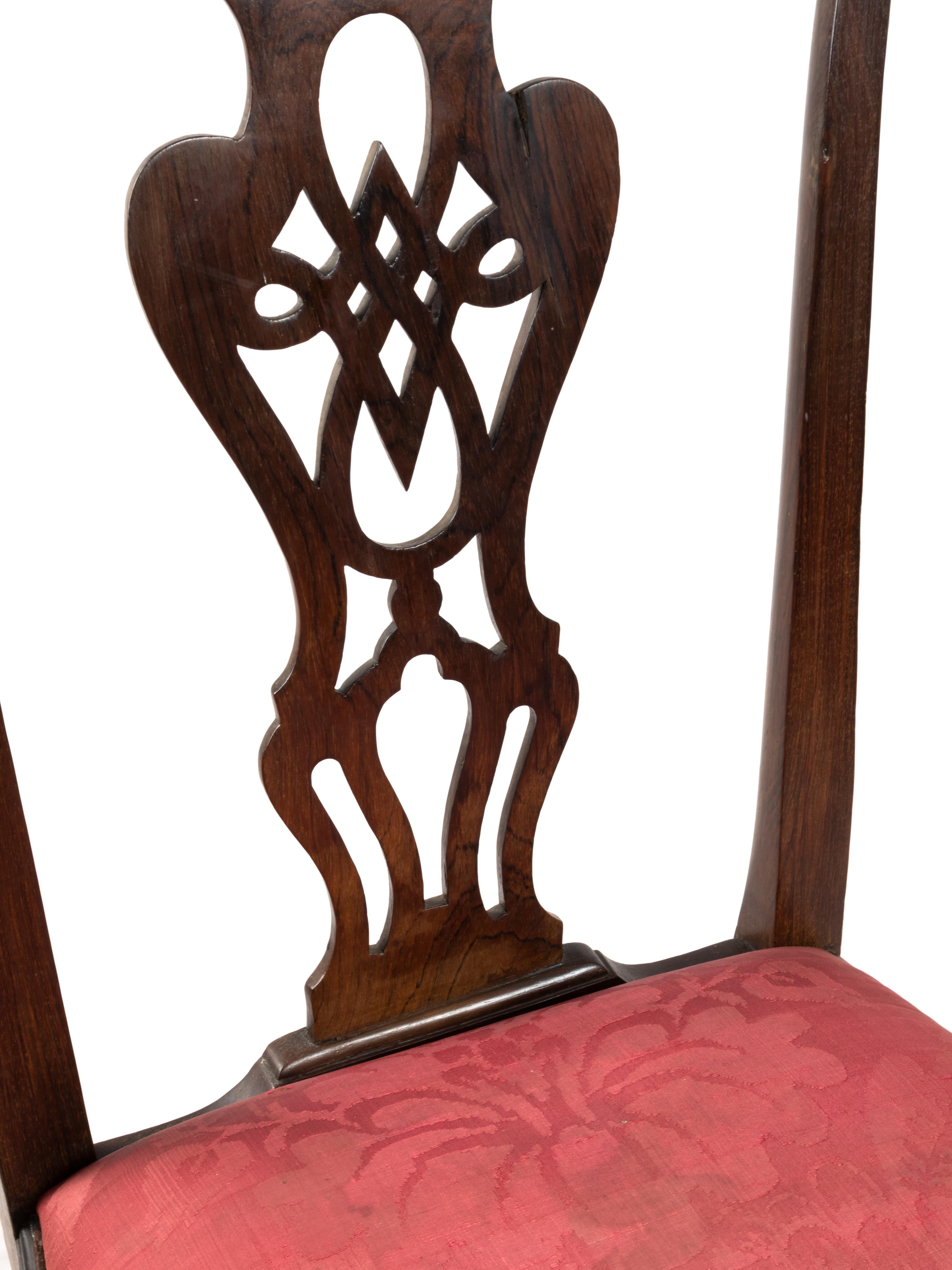 Chaise portugaise baroque en damas rouge, 18ème siècle en vente 1