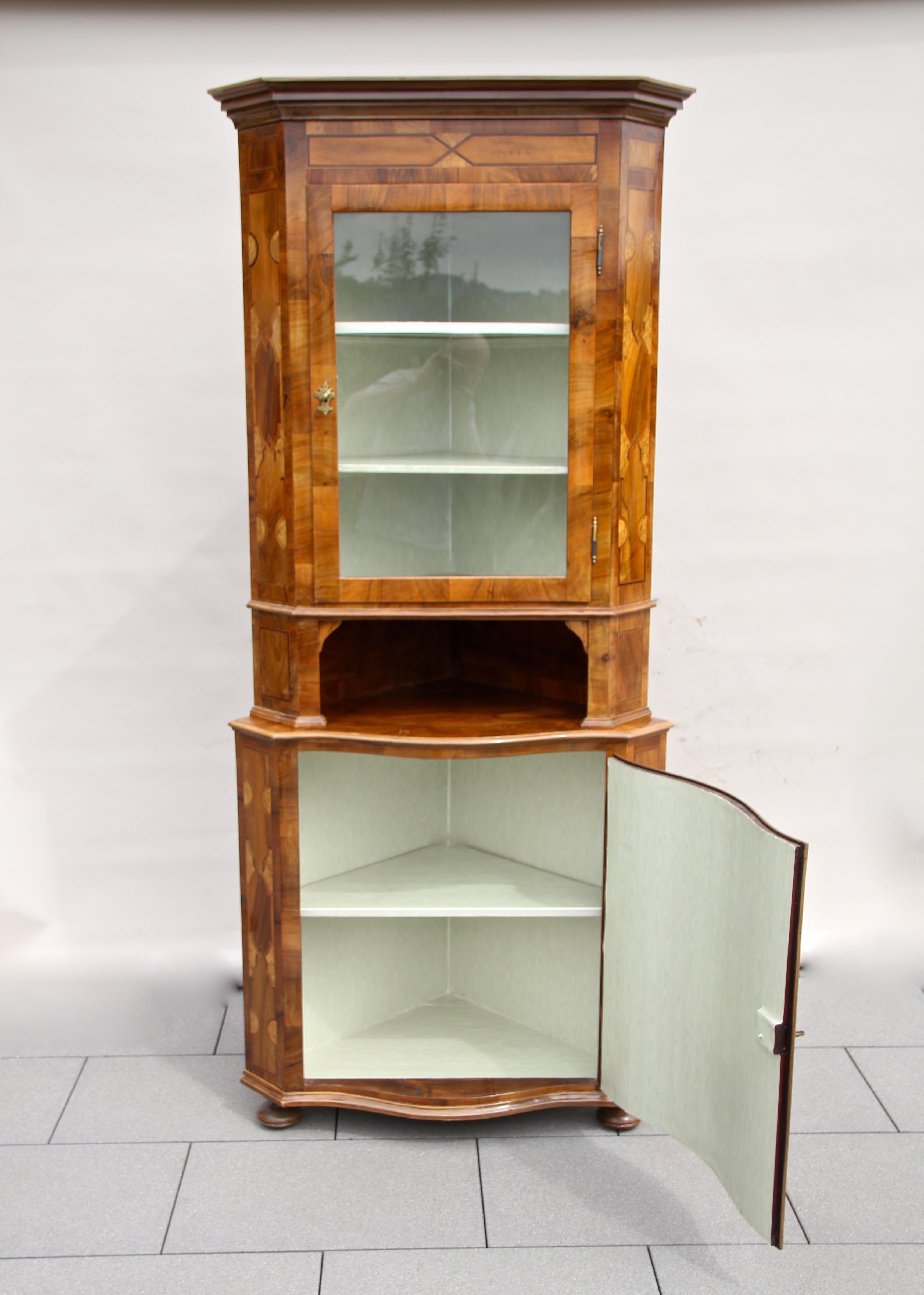 Baroque Revival Corner Cabinet, Austria, circa 1890 7