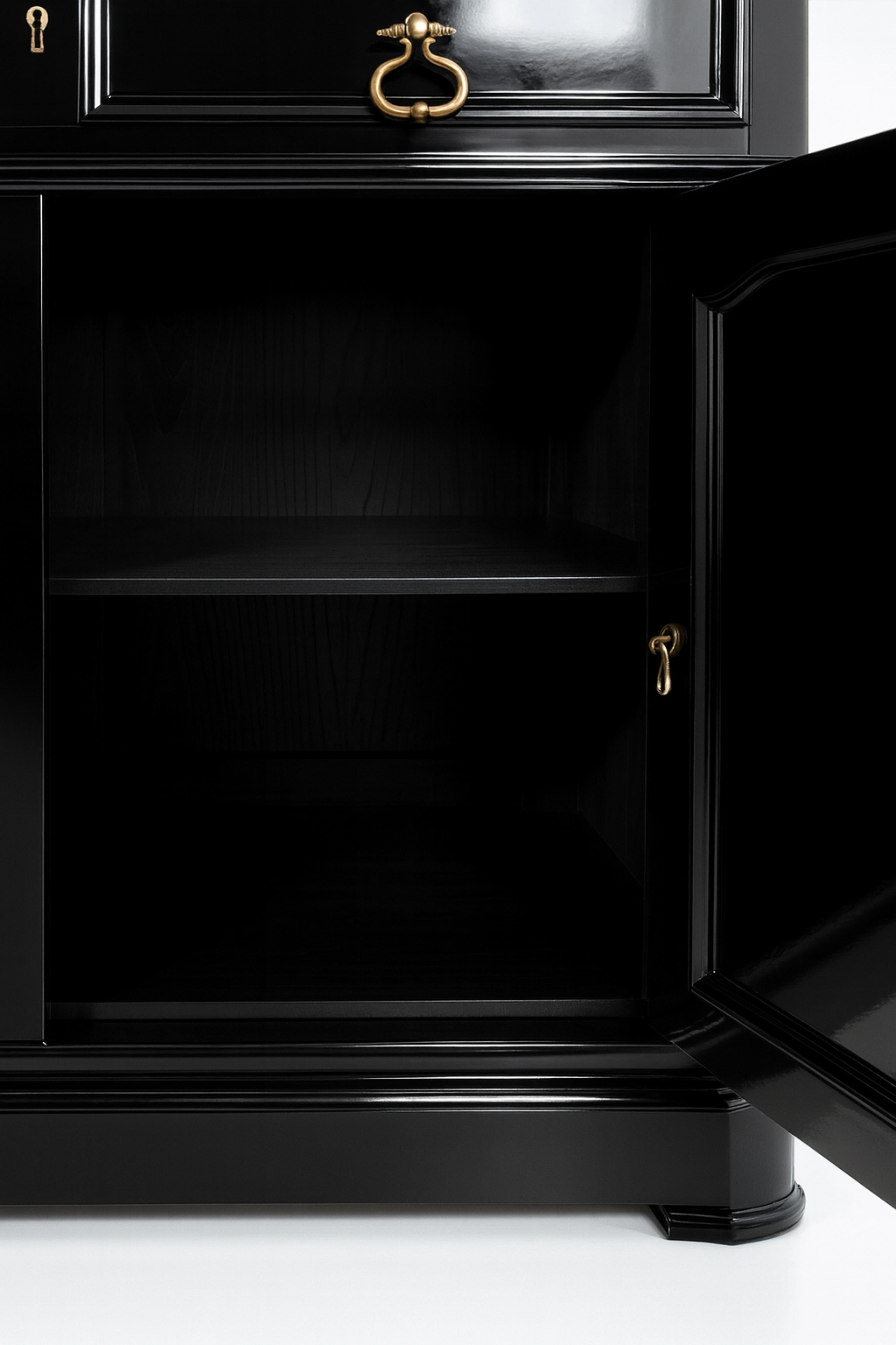 Credenza barocca francese Saint Hubert in lacca nera, XIX secolo in vendita 1