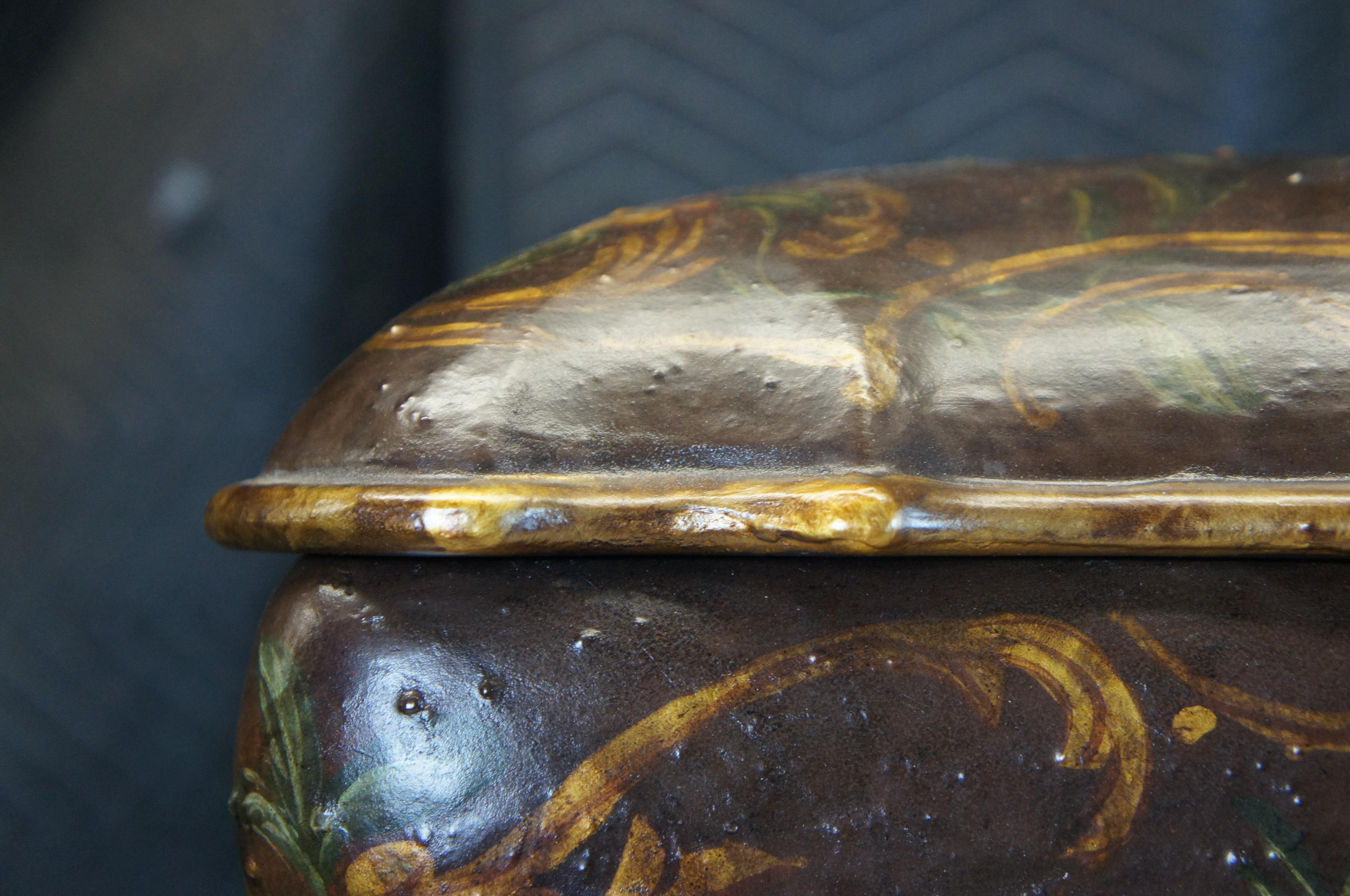 Coffre à bijoux en forme de boîte décorative bombée peint à la main, style néo-baroque en vente 6