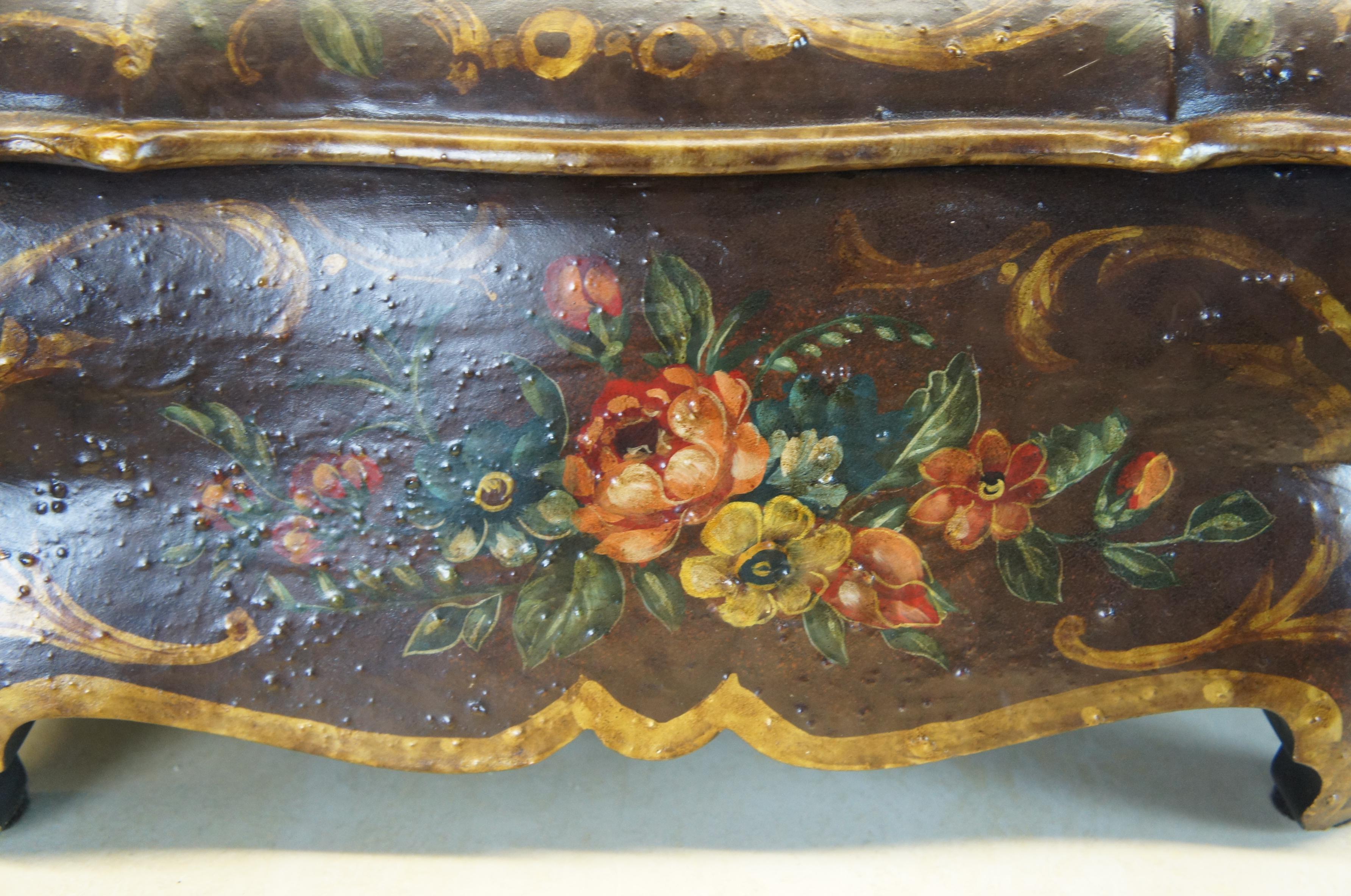 Coffre à bijoux en forme de boîte décorative bombée peint à la main, style néo-baroque en vente 3
