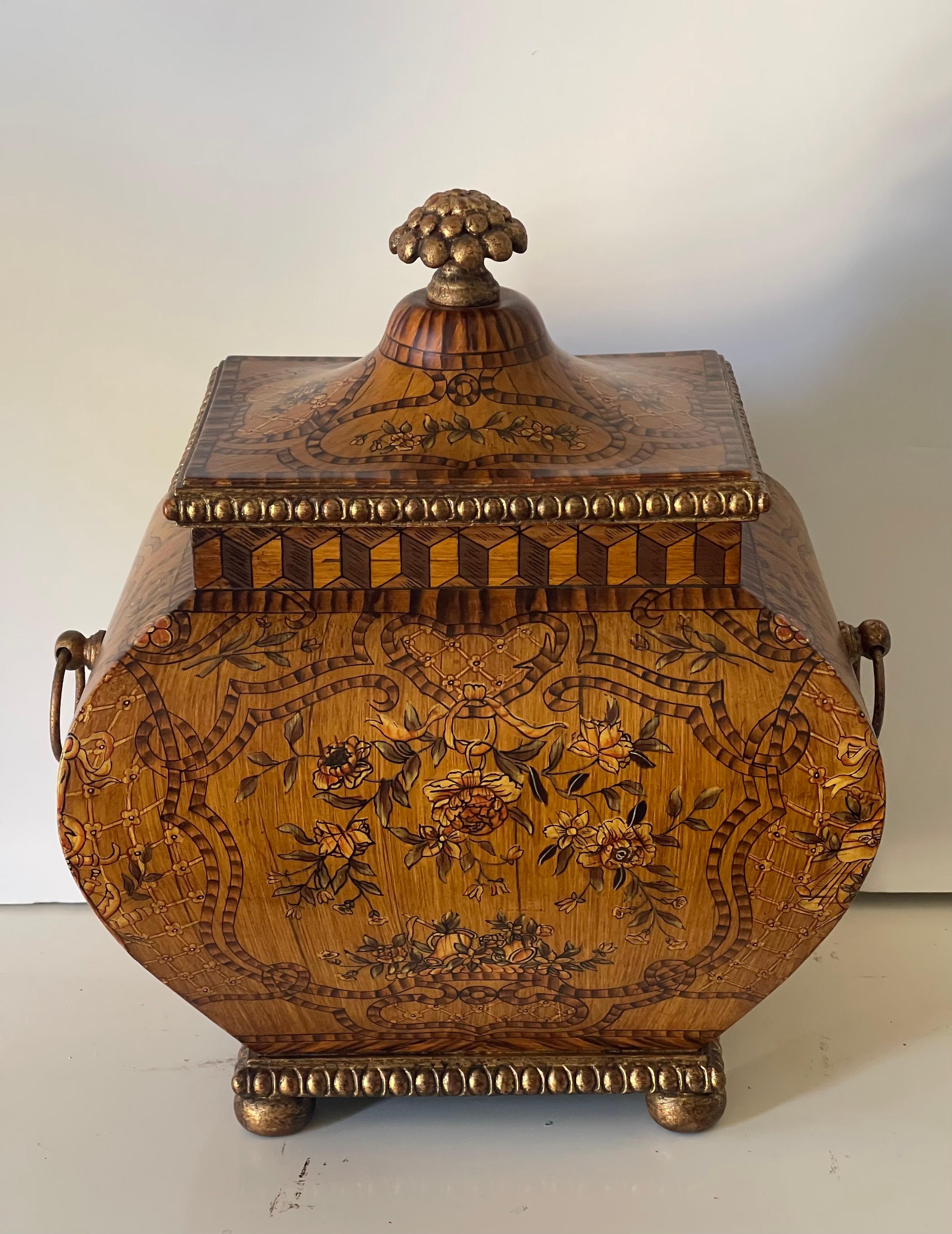 Caja de madera grande para el té de estilo renacimiento barroco Renacimiento barroco en venta